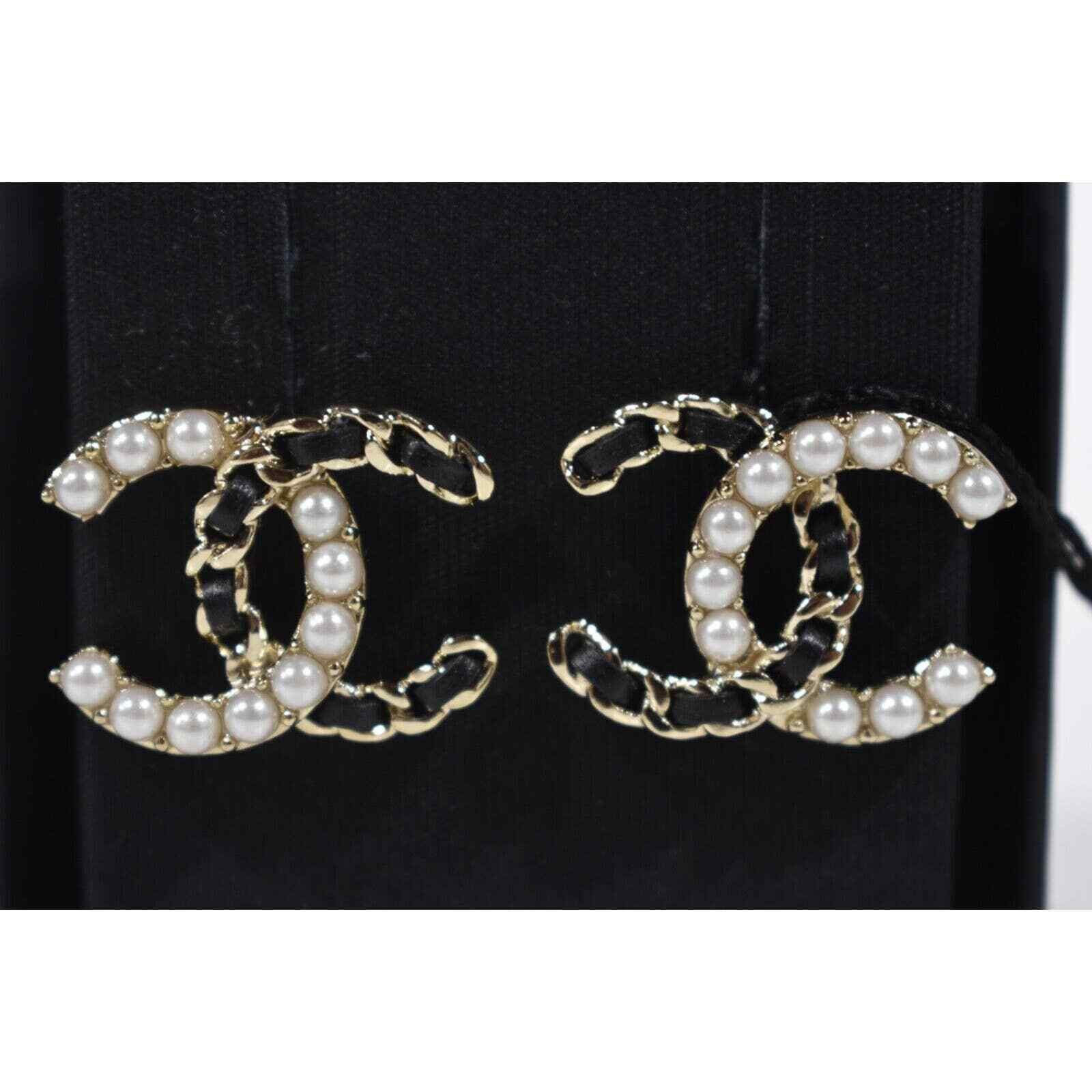 Chanel Chanel Pearl White Gold Black Drop Statement Stud Earrings Size ONE SIZE - 1 Thumbnail