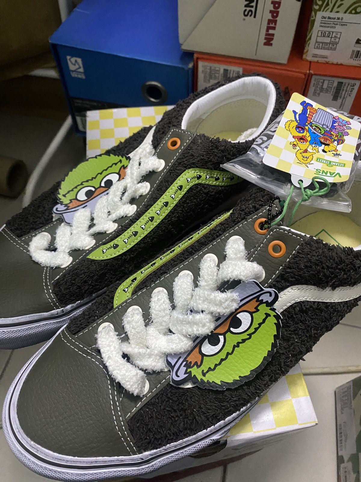 Vans Vans sesame street Size US 9.5 / EU 42-43 - 1 Thumbnail