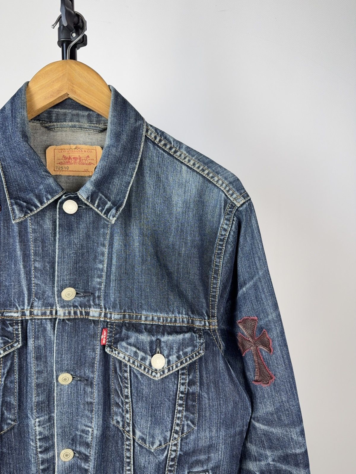 Levi's Vintage Clothing Vintage 90s Archival Chrome Hearts Style Cross Denim Jacket Size US S / EU 44-46 / 1 - 8 Thumbnail