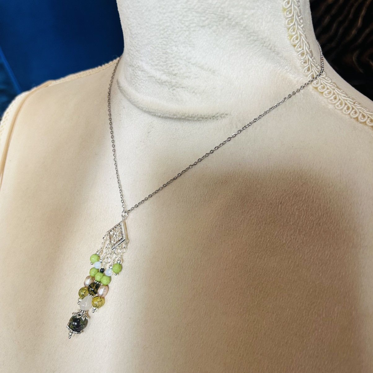 Handmade Handcrafted di cut stone bead dangle chandelier necklace Size ONE SIZE - 4 Thumbnail