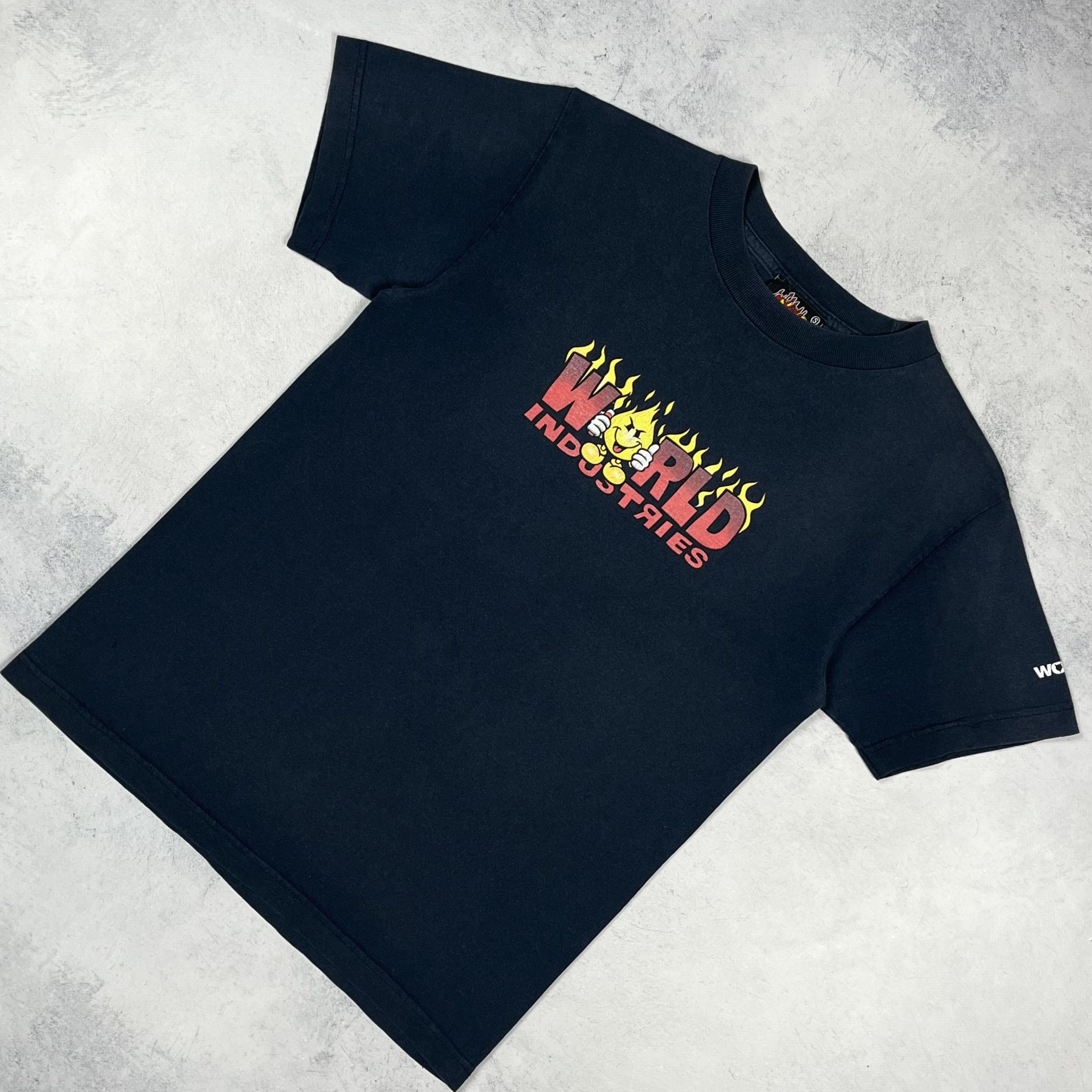 World Industries Vintage World Industries Flameboy Big Logo T Shirt 90’s Size US S / EU 44-46 / 1 - 1 Thumbnail