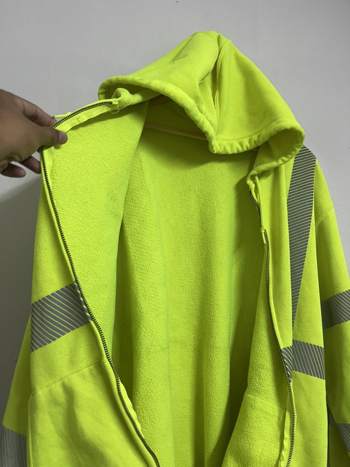 Carhartt 💥Thrashed Carhartt Neon Reflective Oversized Hoodie Size US XXL / EU 58 / 5 - 23 Thumbnail