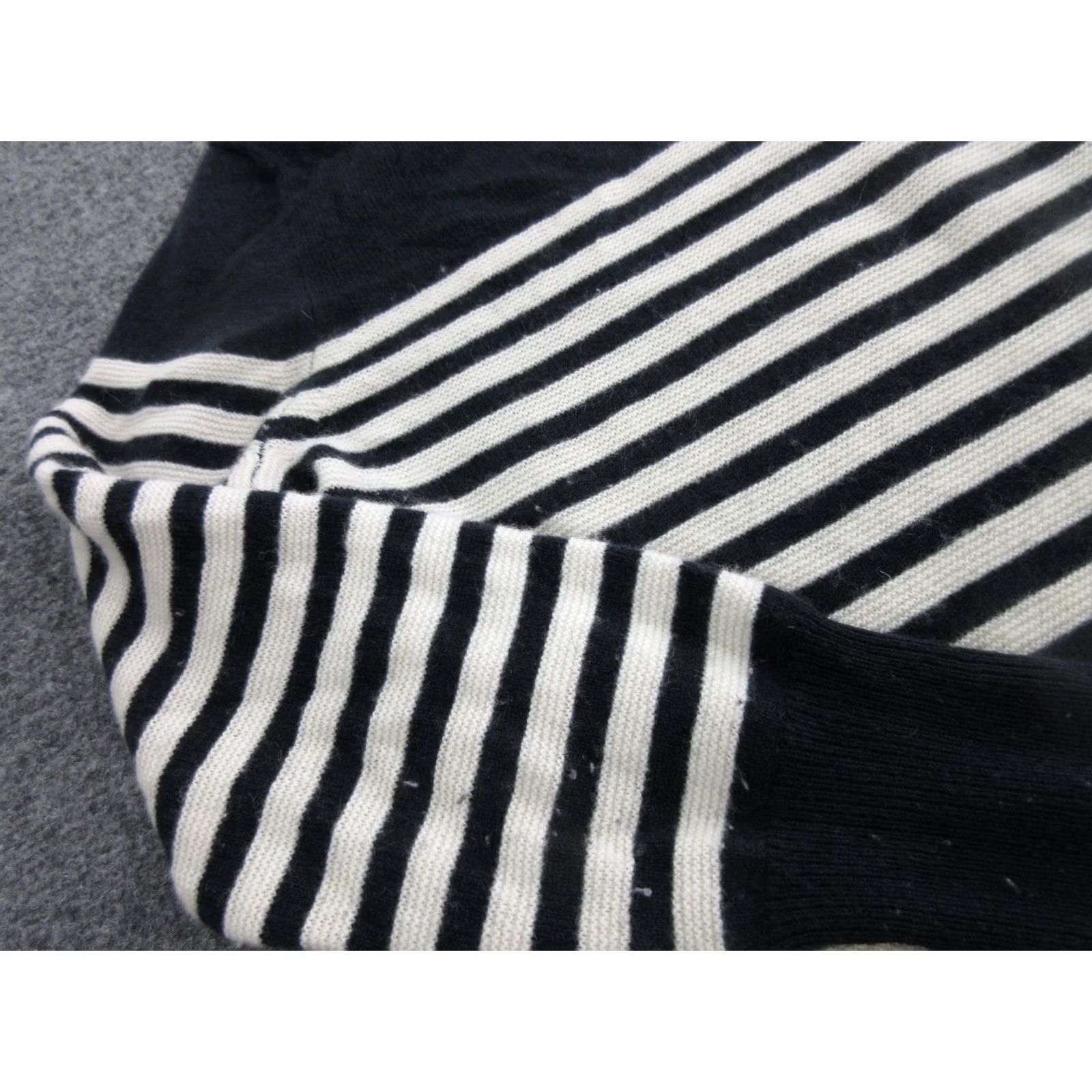 J.Crew J.CREW Sweater Womens S Black 100% Cashmere Crewneck Striped Knit Pullover Size S / US 4 / IT 40 - 6 Thumbnail