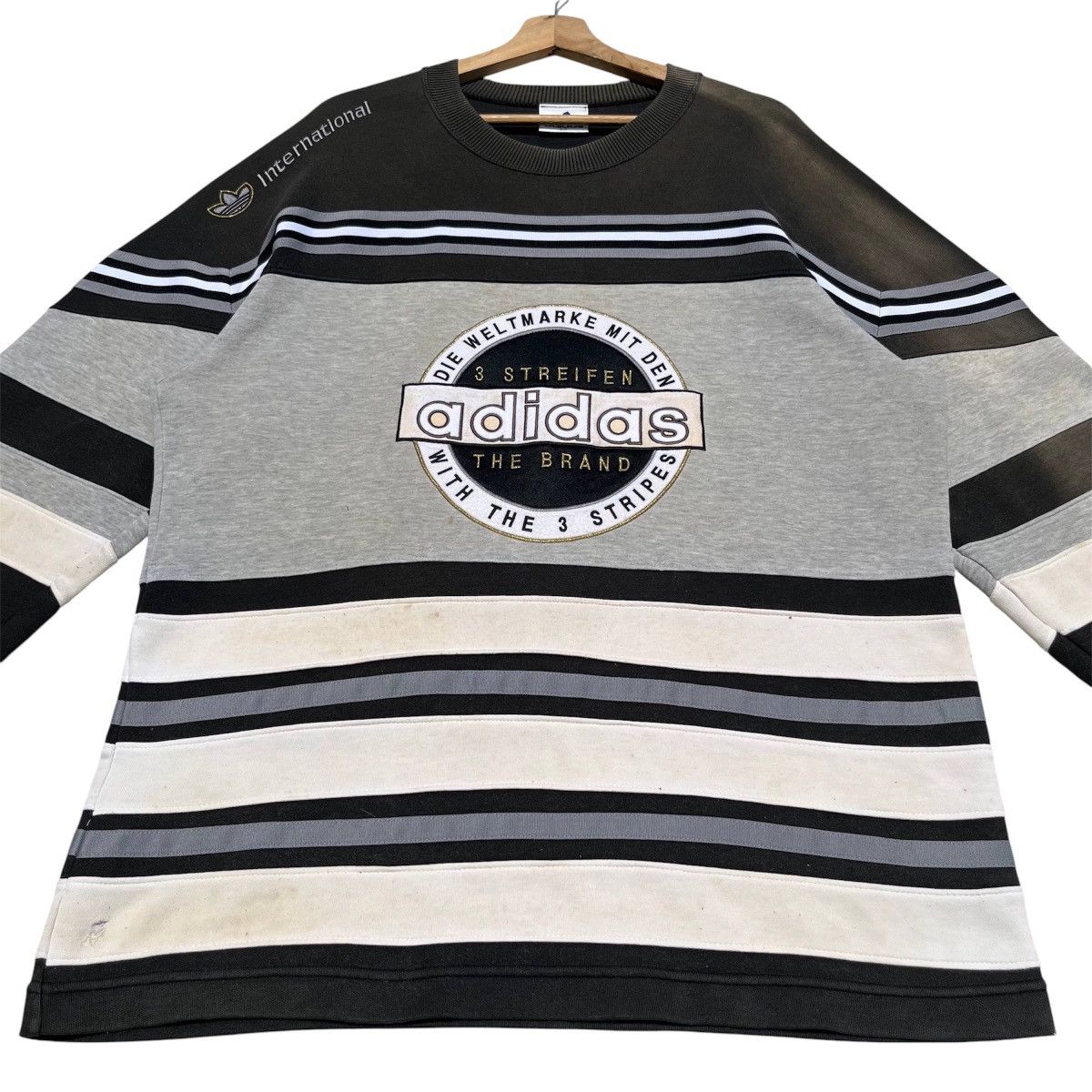 Adidas RARE🔥 Disstressed Vintage 90s Adidas Big Logo Spellout Size US L / EU 52-54 / 3 - 6 Thumbnail