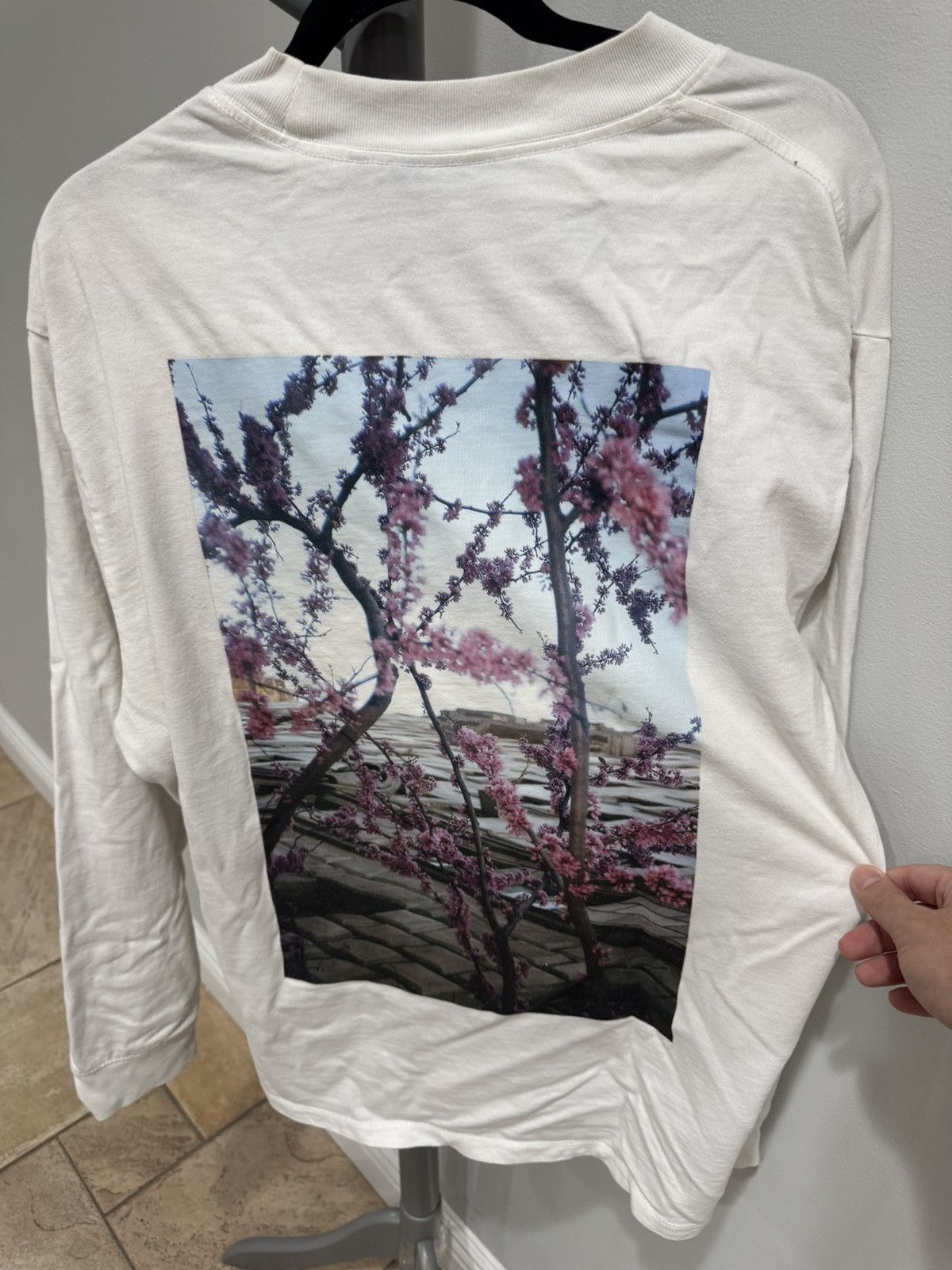 Essentials × Fear of God Essentials Floral Long Sleeve T Shirt Size US M / EU 48-50 / 2 - 2 Thumbnail