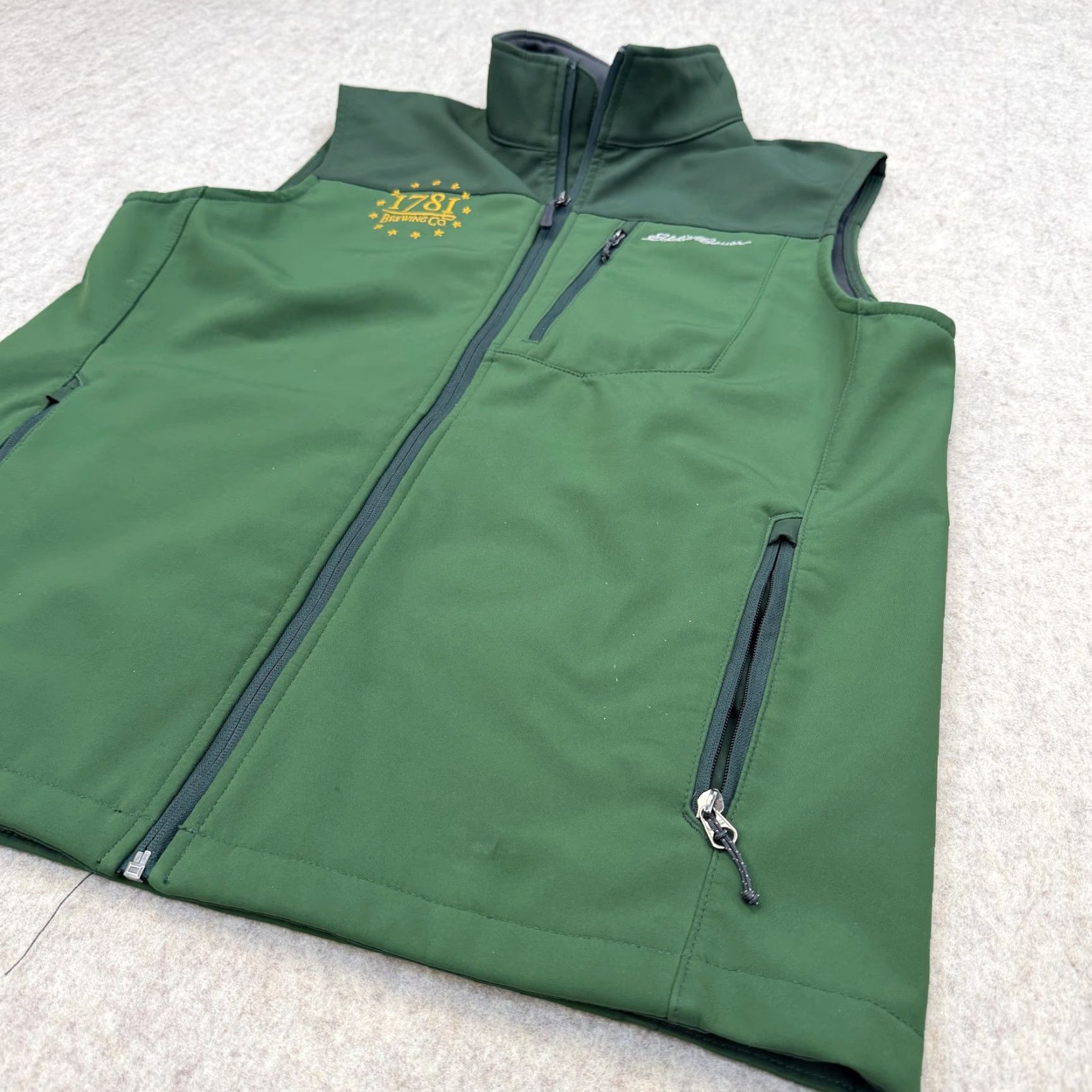 Eddie Bauer Eddie Bauer Vest Mens M Green Softshell Fleece 1781 Brewing Co Beer Zip Size US M / EU 48-50 / 2 - 6 Thumbnail