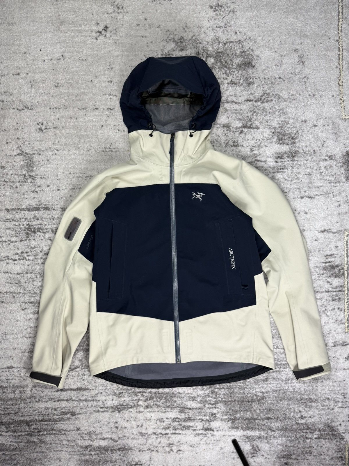 Arc'teryx × Goretex Arcteryx Gore-Tex Recco Jacket Hiking Trekking Outdoor Size US M / EU 48-50 / 2 - 3 Thumbnail