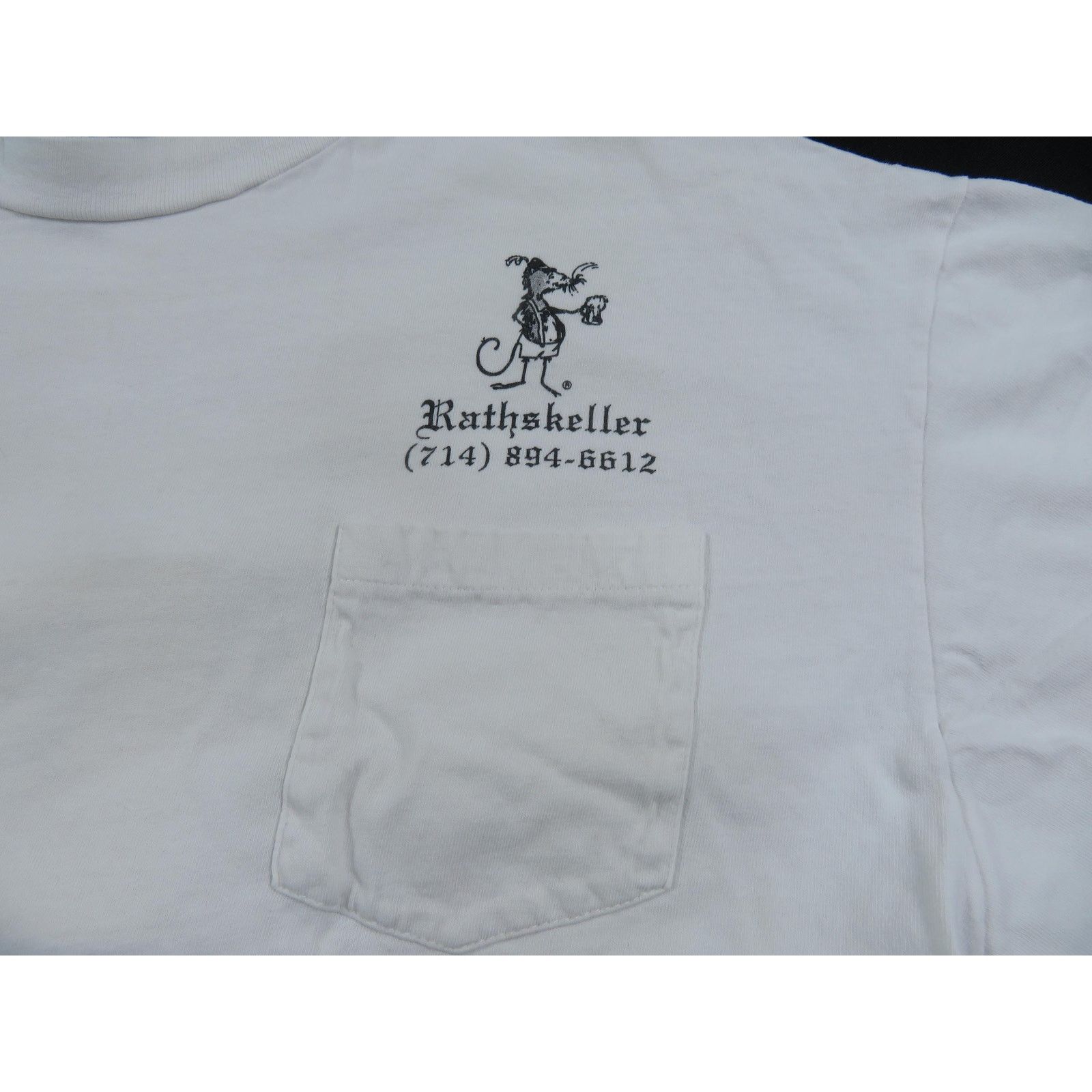 Hanes Conserve Water Drink Beer Rathskeller Rat Pocket Shirt Sz XL Size US XL / EU 56 / 4 - 4 Thumbnail