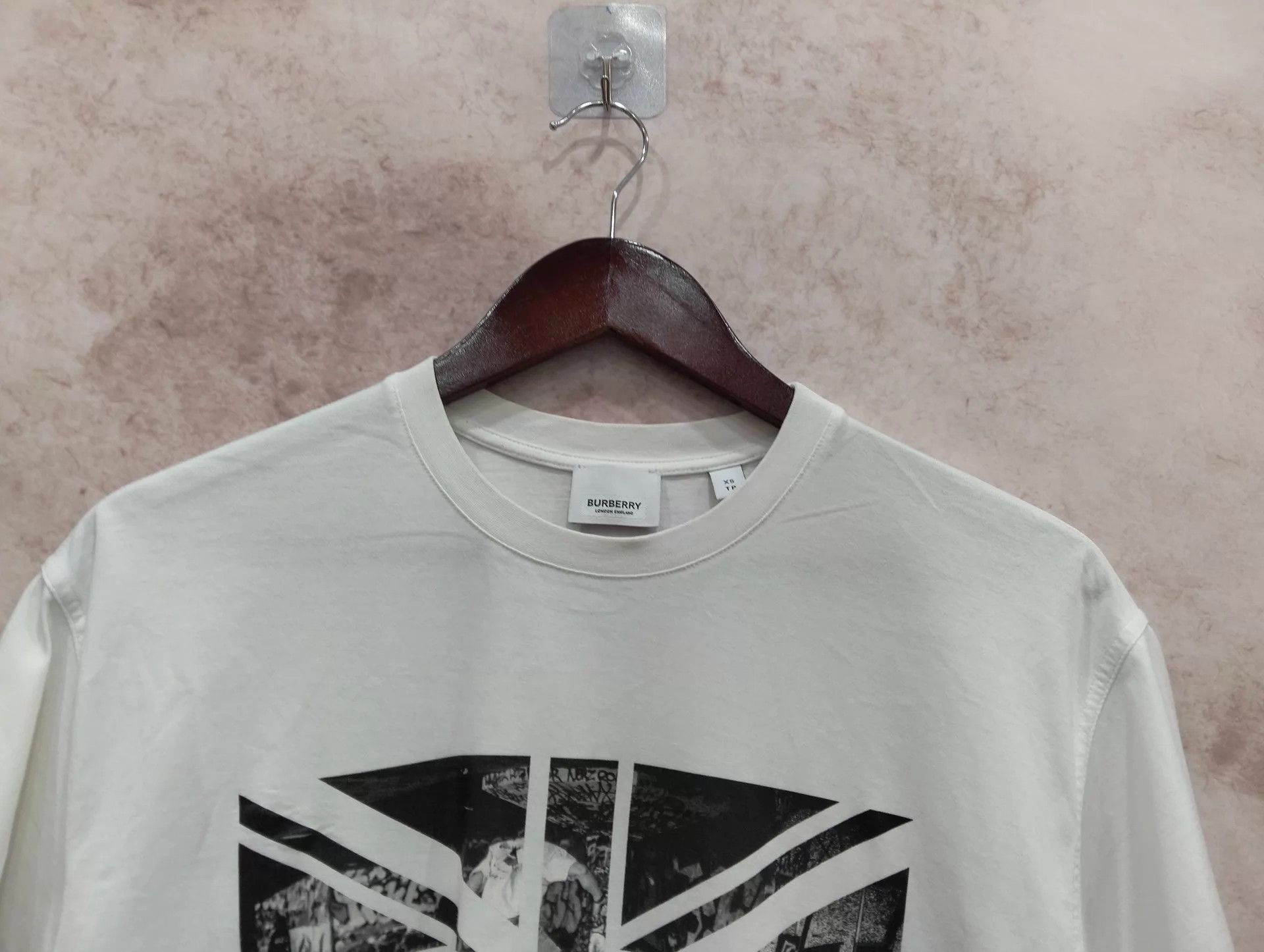 Burberry Burberry Union Jack Print Short Sleeve T-Shirt XS Size XS / US 0-2 / IT 36-38 - 3 Thumbnail