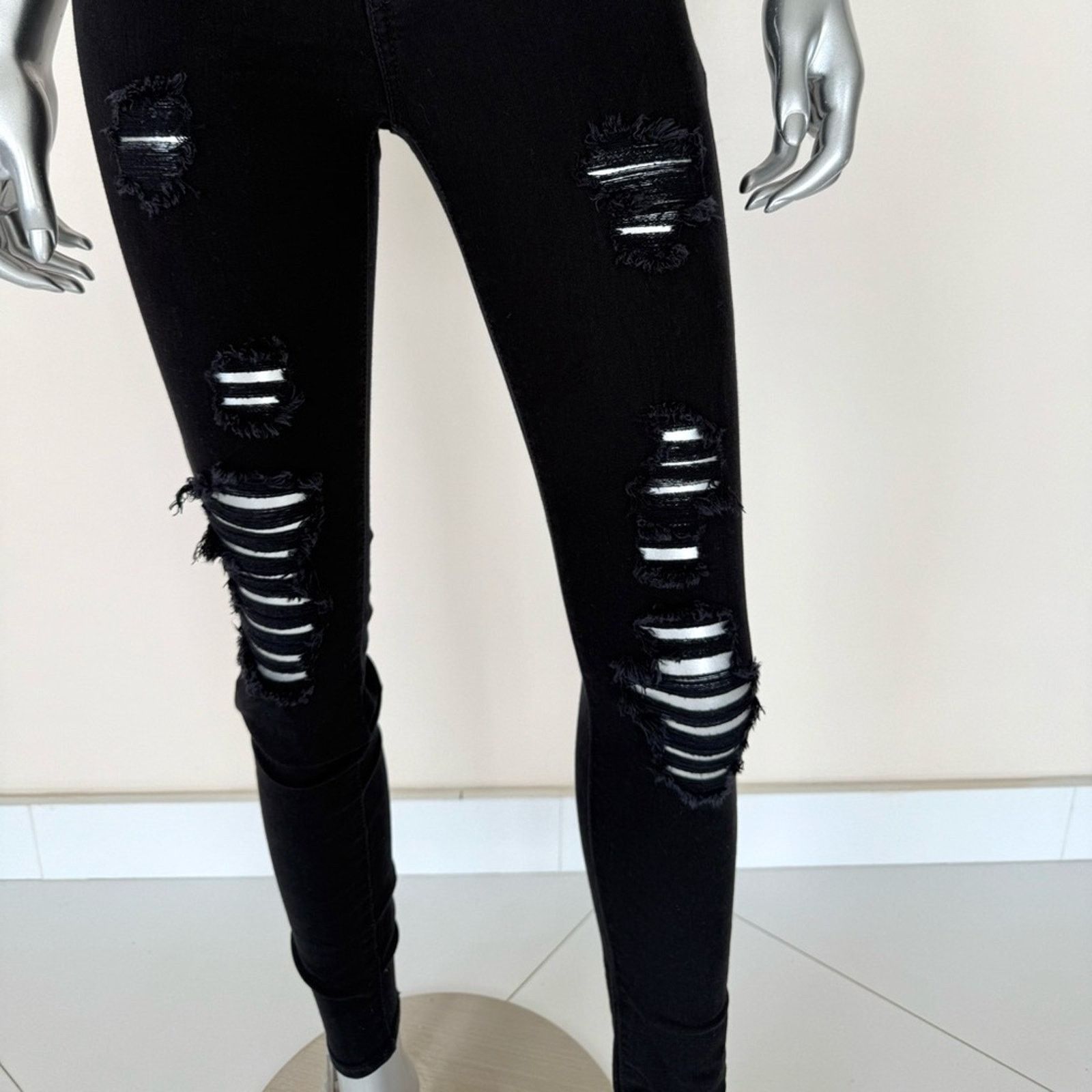 Levi's NEW!! Levi’s women stretched ripped design jeans size 27 Size 27" / US 4 / IT 40 - 3 Thumbnail