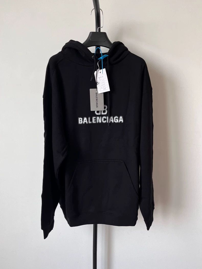 Balenciaga Balenciaga Letter Logo Hooded Long Sleeve Sweatshirt Size M / US 6-8 / IT 42-44 - 1 Thumbnail