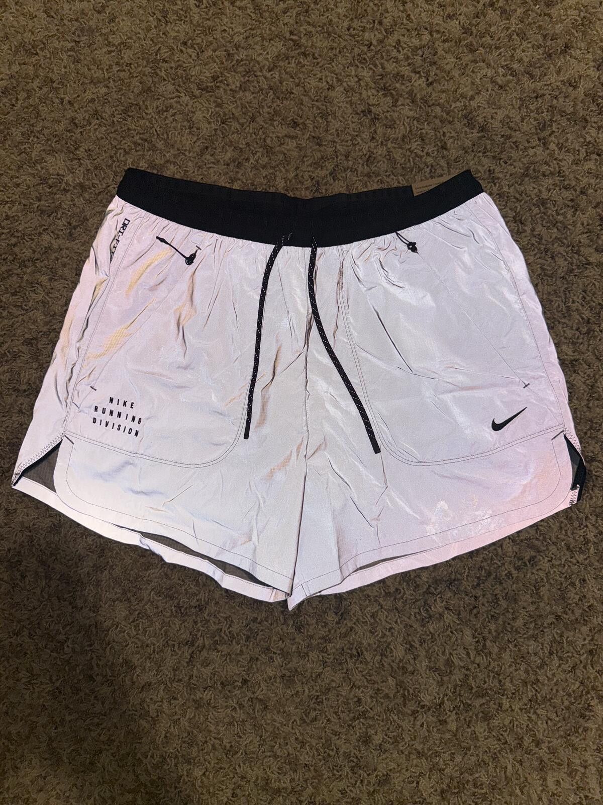 Nike Nike Run Division ADV 2 In 1 Reflective 4” Running Shorts Size US 32 / EU 48 - 1 Thumbnail