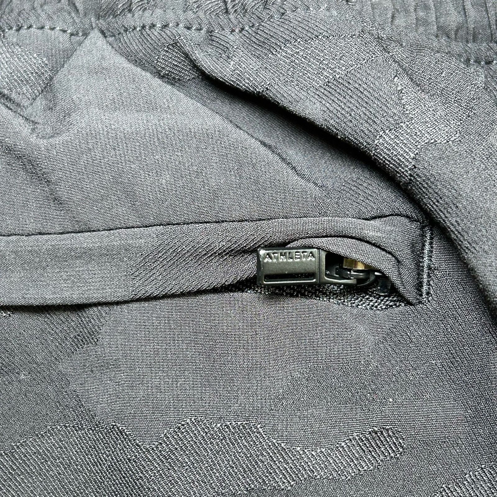 Athleta Athleta Brooklyn Textured Lined Jogger Black Camo Athleisure Size 28" / US 6 / IT 42 - 10 Thumbnail