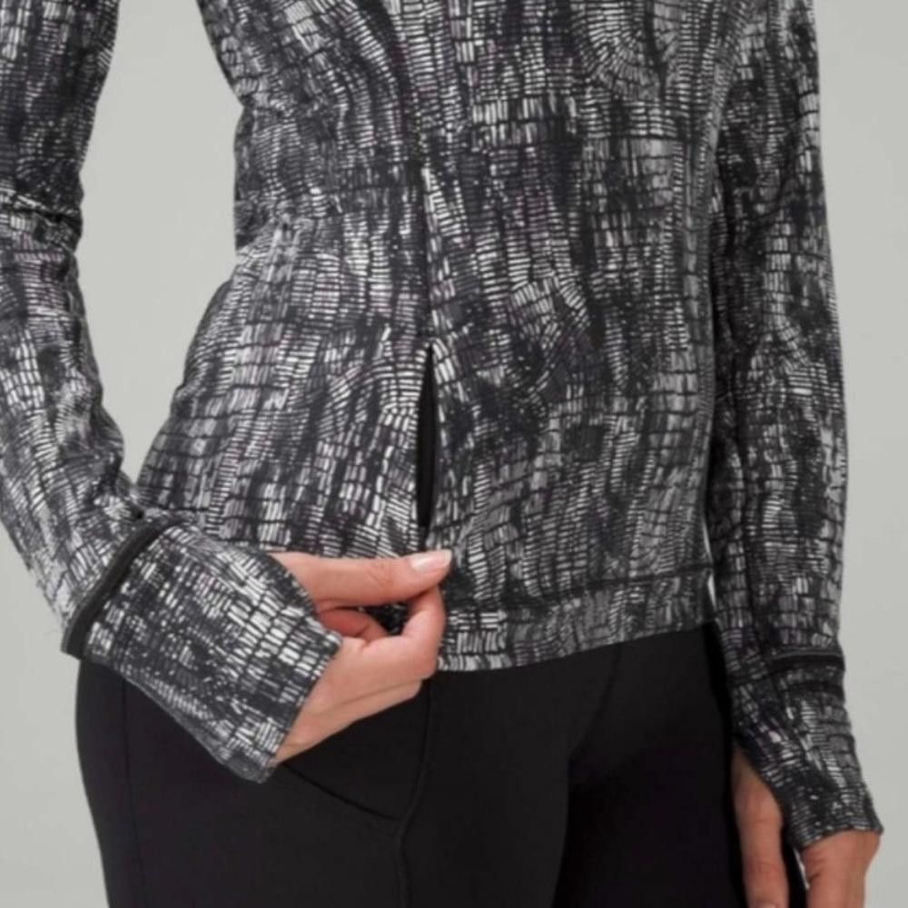 Lululemon Lululemon Its Rulu Run Shirt Alpine White Black 12 Size XL / US 12-14 / IT 48-50 - 3 Thumbnail