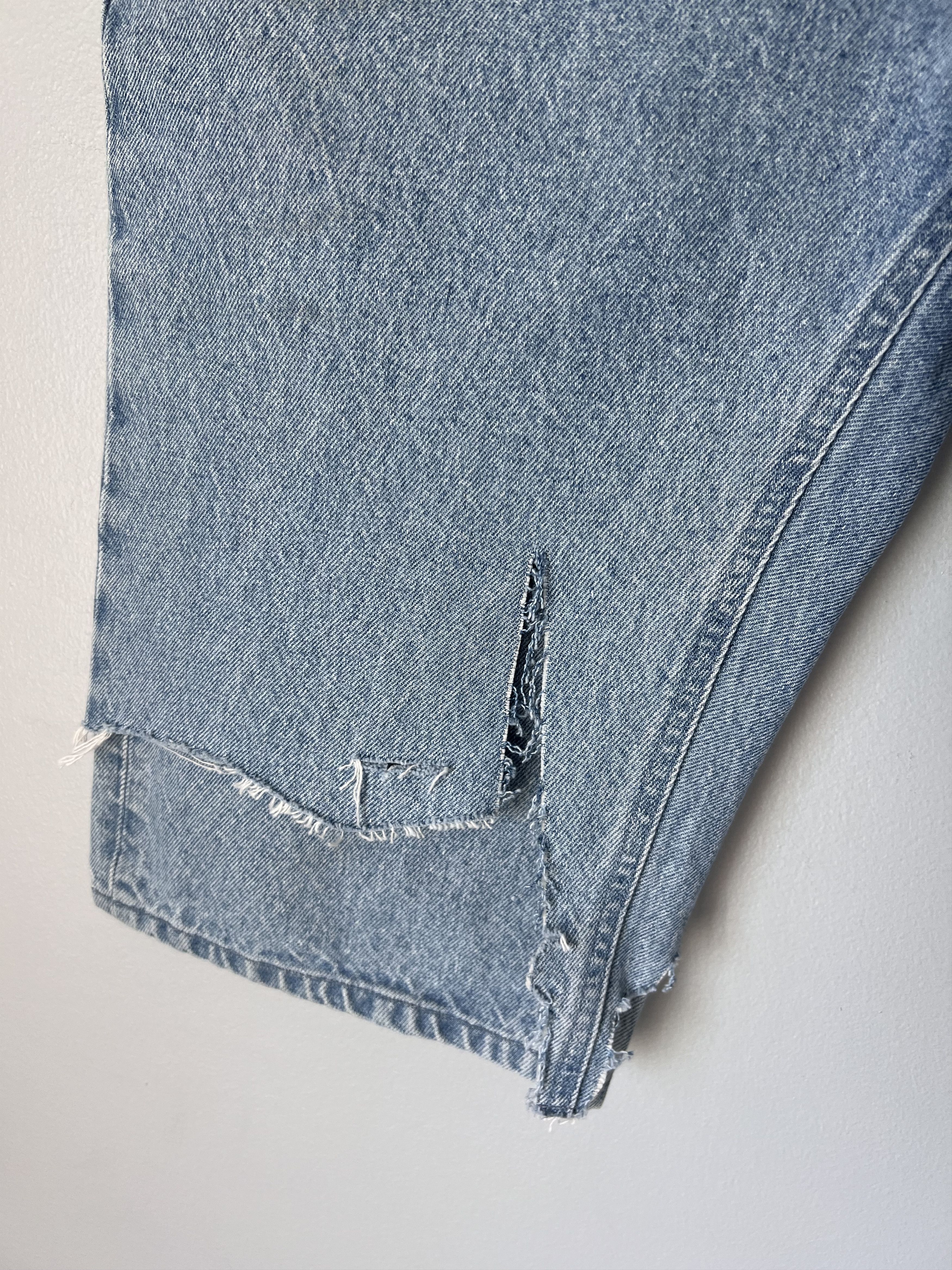 Raf Simons Raf Simons Destroyed Denim Shorts in Blue Size US 33 - 3 Thumbnail