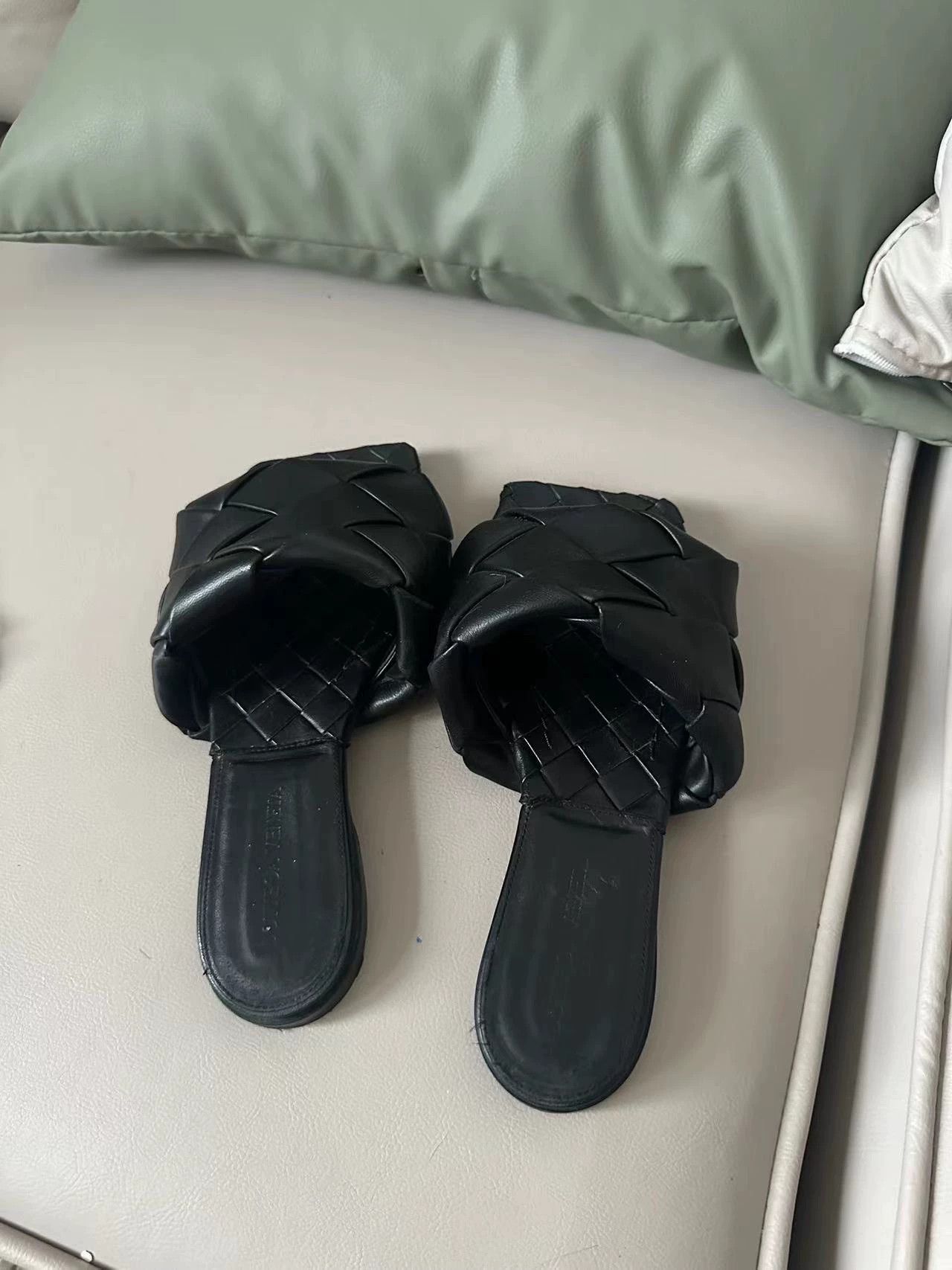 Bottega Veneta BV Authentic Slides EU 36 Size US 5.5 / IT 35.5 - 1 Thumbnail