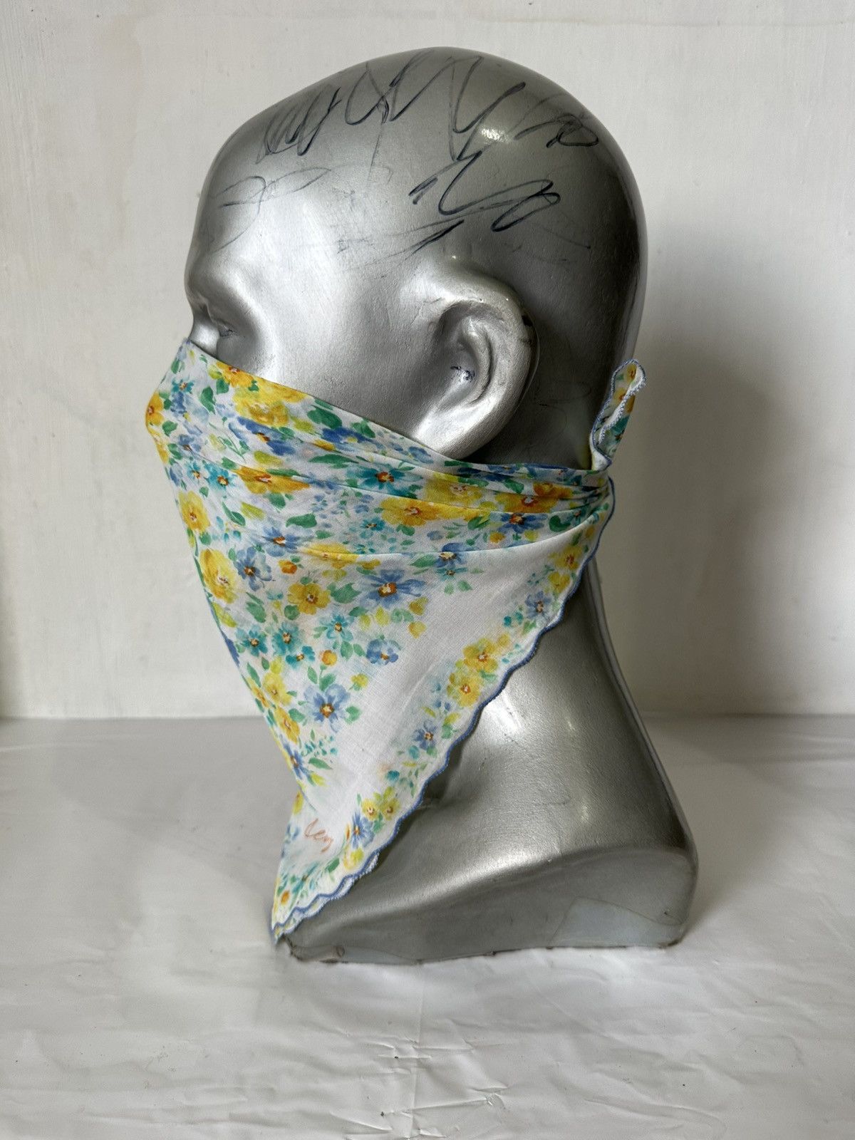 Kenzo × Vintage Vintage Kenzo Handkerchief/ Neckerchief/ Bandana Size ONE SIZE - 8 Thumbnail