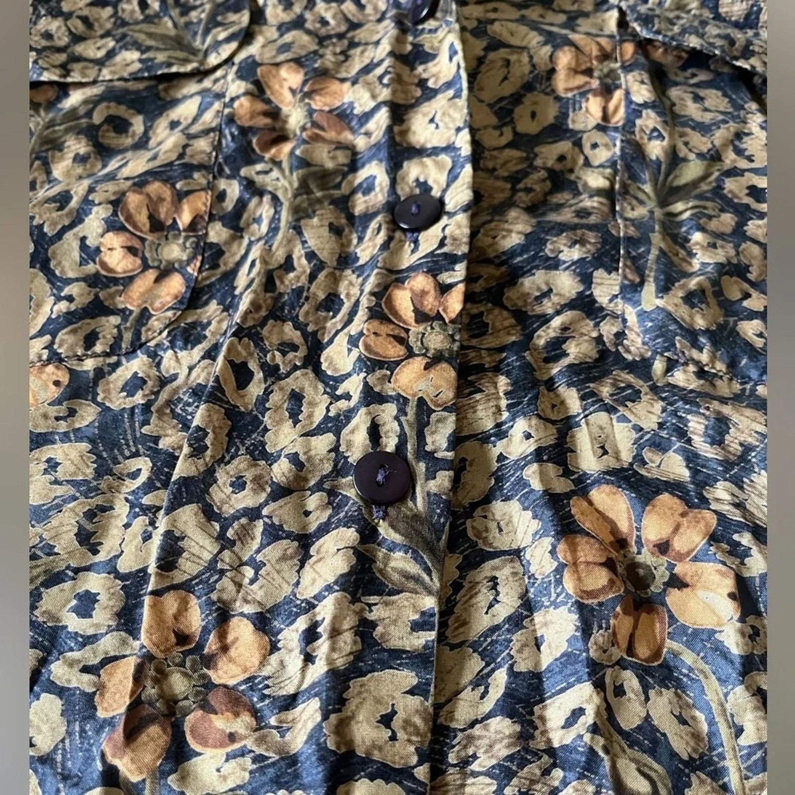 The Unbranded Brand Cezar 100% silk shirt, size Medium Size US M / EU 48-50 / 2 - 2 Thumbnail