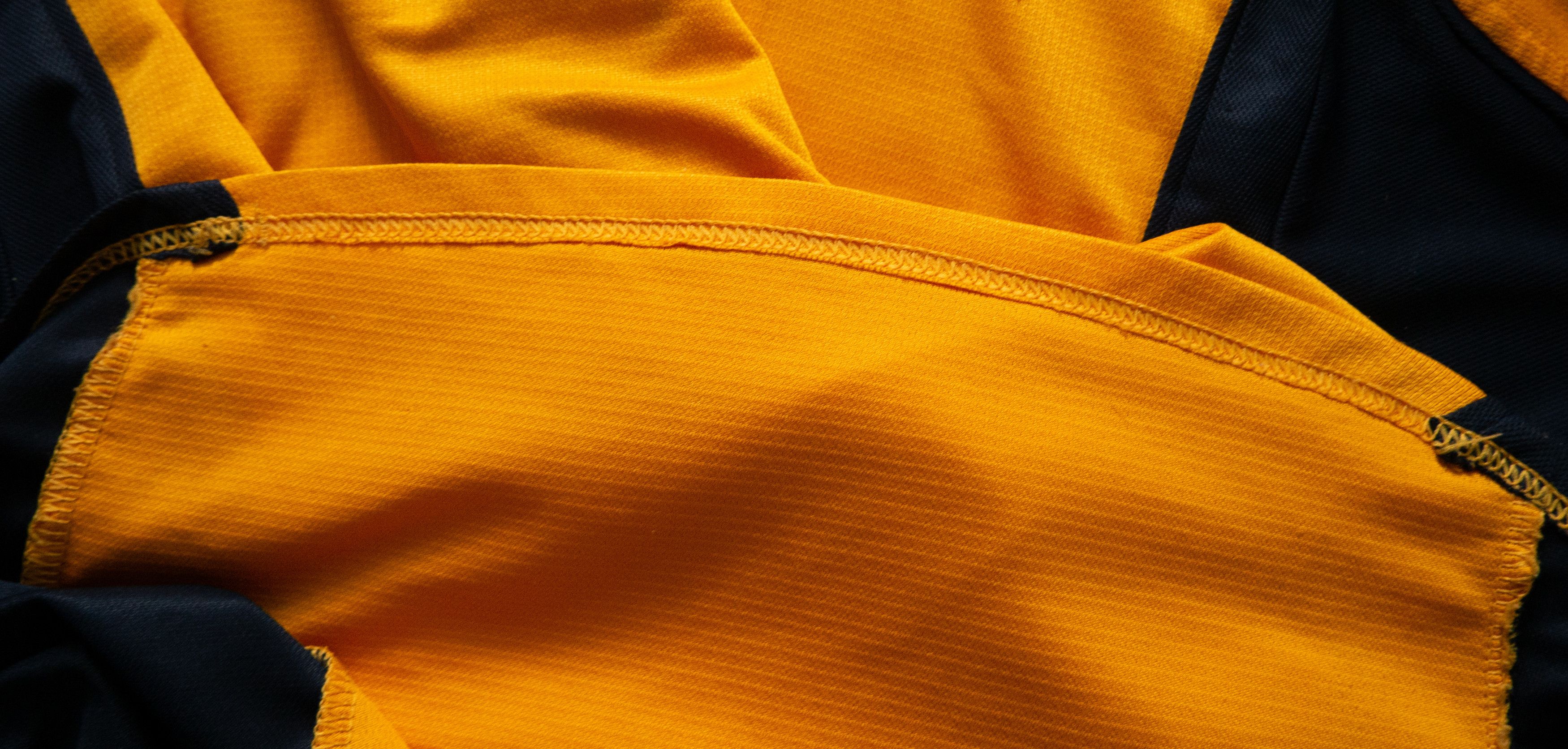 Reebok Vintage 00s Reebok x Liverpool Soccer Jersey Football 01-02 Size US M / EU 48-50 / 2 - 7 Thumbnail