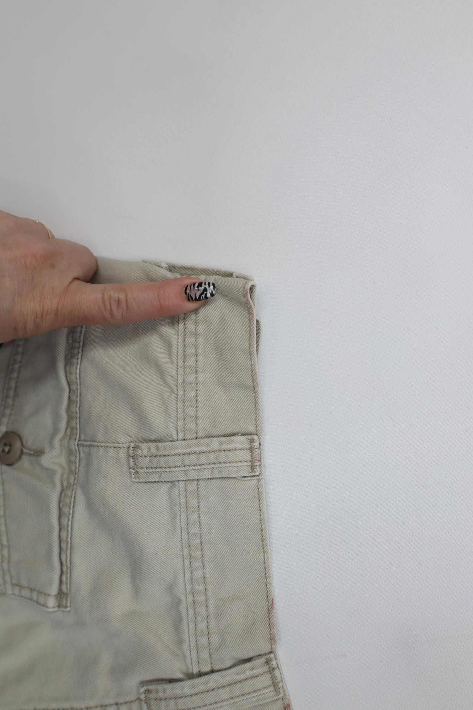 Levi's Vintage Y2K 2004 Levis Baggy Fit Cargo Shorts Beige Khaki Size US 34 / EU 50 - 14 Thumbnail