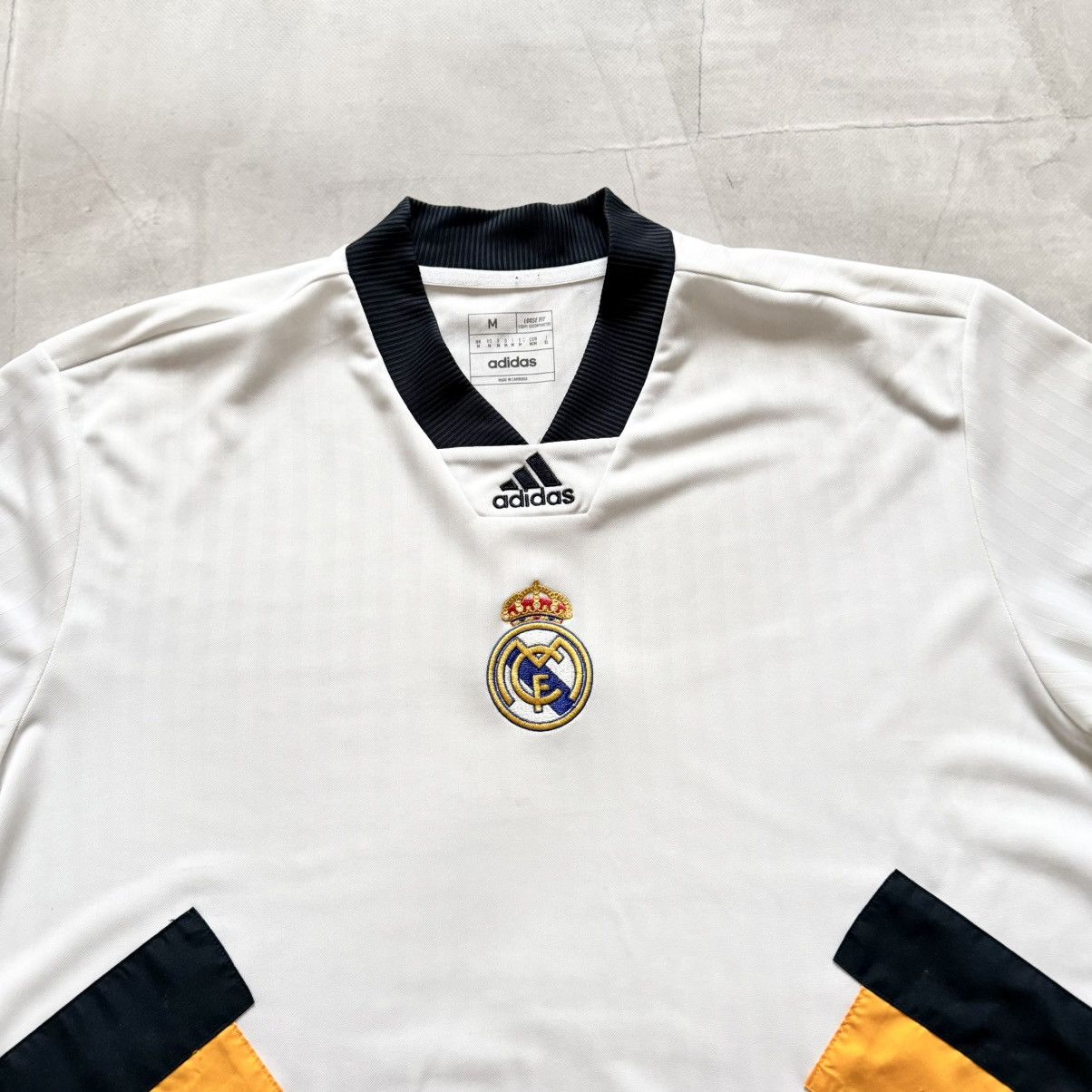 Adidas 2022 Adidas Real Madrid Icon Home Shirt Iconic Jersey Tee Size US M / EU 48-50 / 2 - 3 Thumbnail