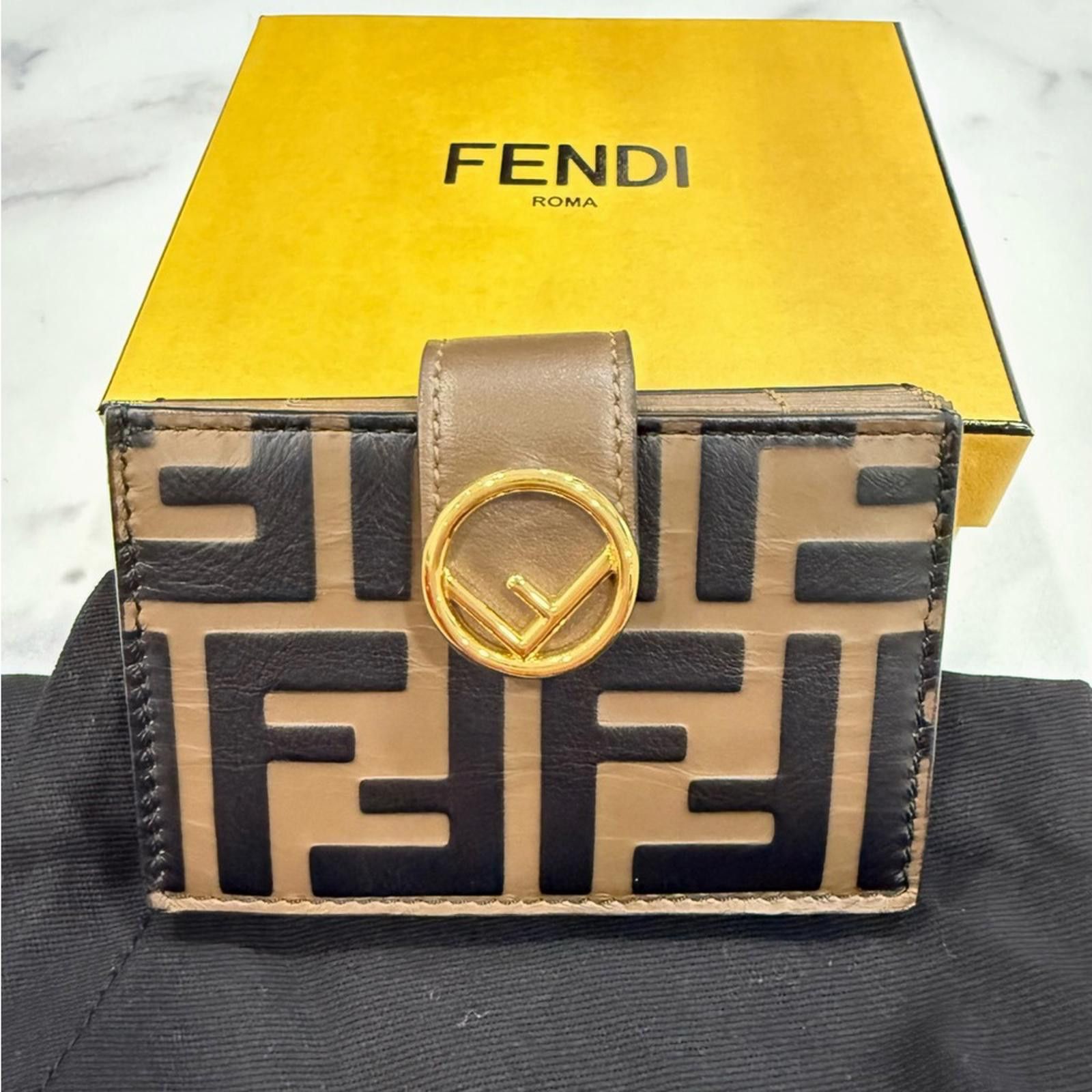 Fendi Fendi Tan and Black Logo Card Holder Size ONE SIZE - 1 Thumbnail