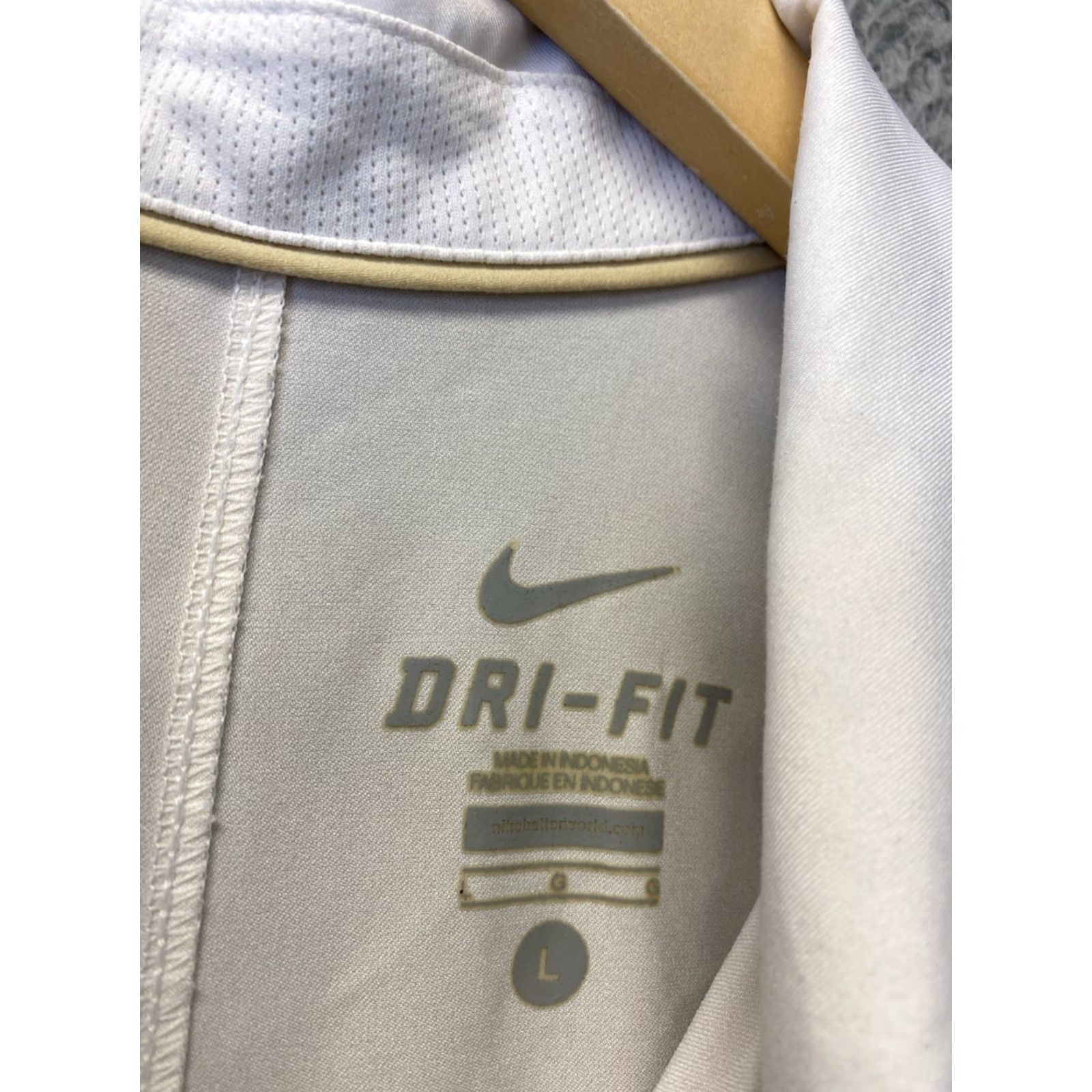 Nike Nike Beige White Men's Polo Golf Shirt L Colorado Buffaloes 145-37 Size US L / EU 52-54 / 3 - 5 Thumbnail