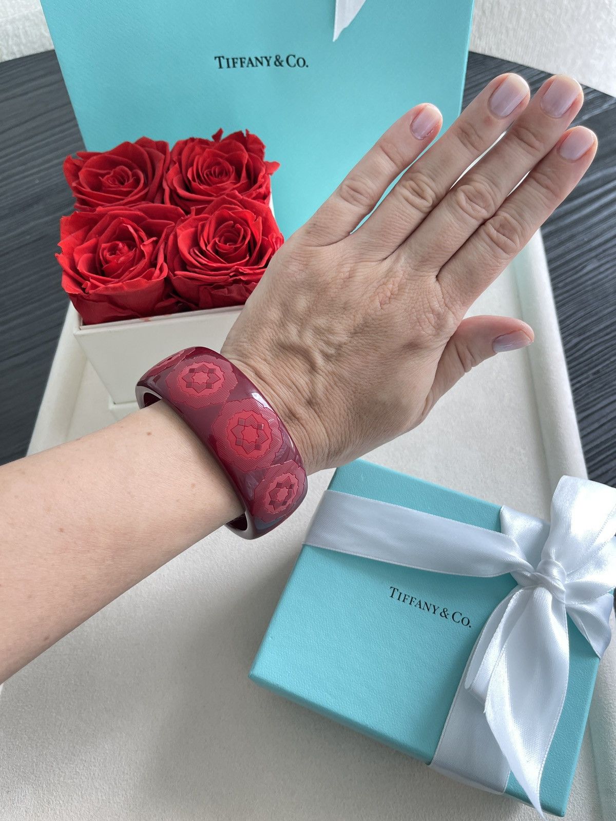 Tiffany & Co. TIFFANY & CO. RESIN PALOMA PICASSO RED ZELLIGE BANGLE $745 Size ONE SIZE - 10 Thumbnail