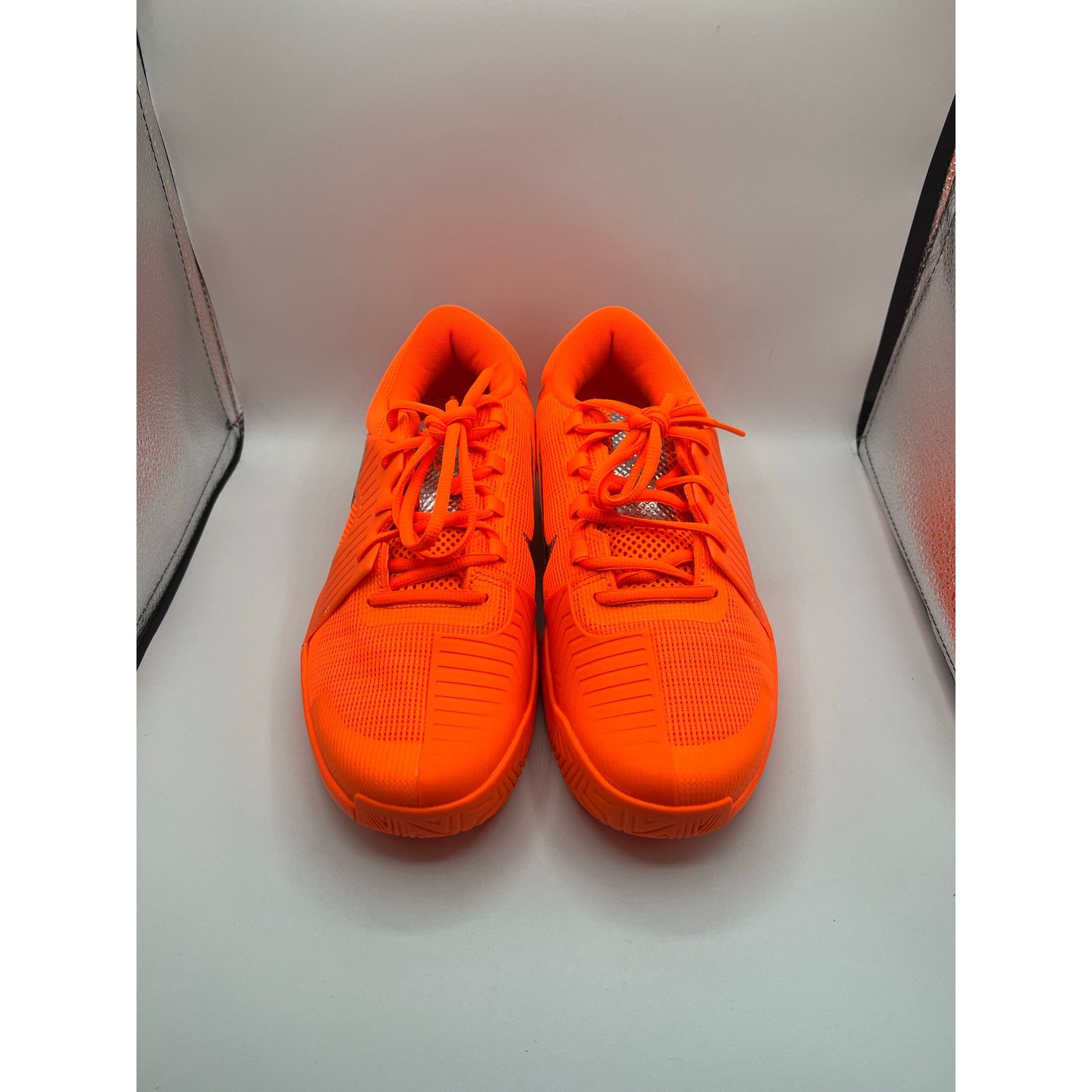 Nike Nike GP Challenge 1 Premium Hard Court Tennis Shoes size 10 Size US 10 / EU 43 - 2 Thumbnail