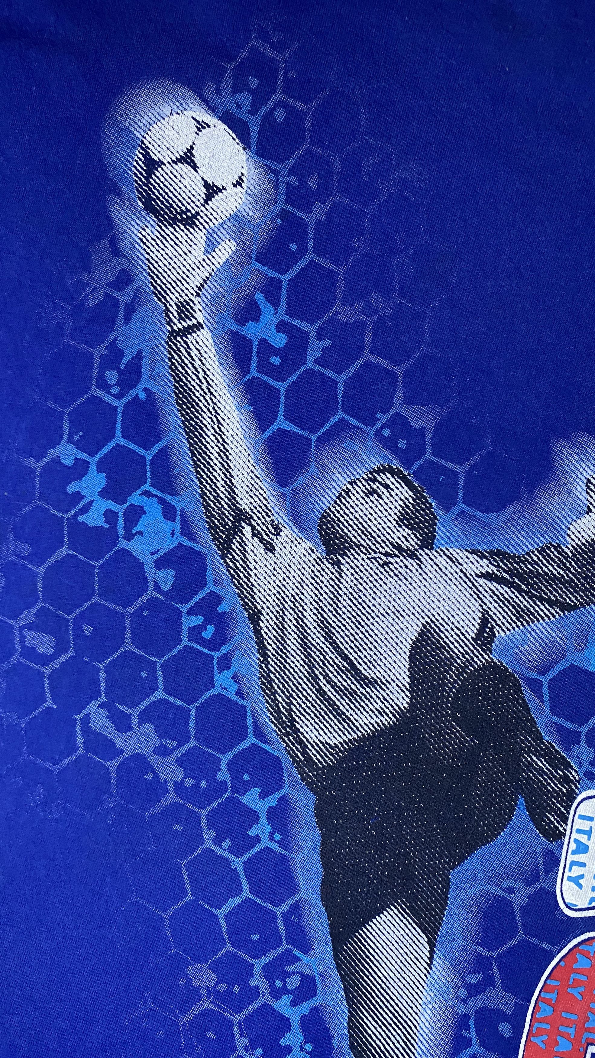 Vintage Vintage Y2K Italy Soccer Goalkeeper Graphic T-Shirt Size US L / EU 52-54 / 3 - 3 Thumbnail