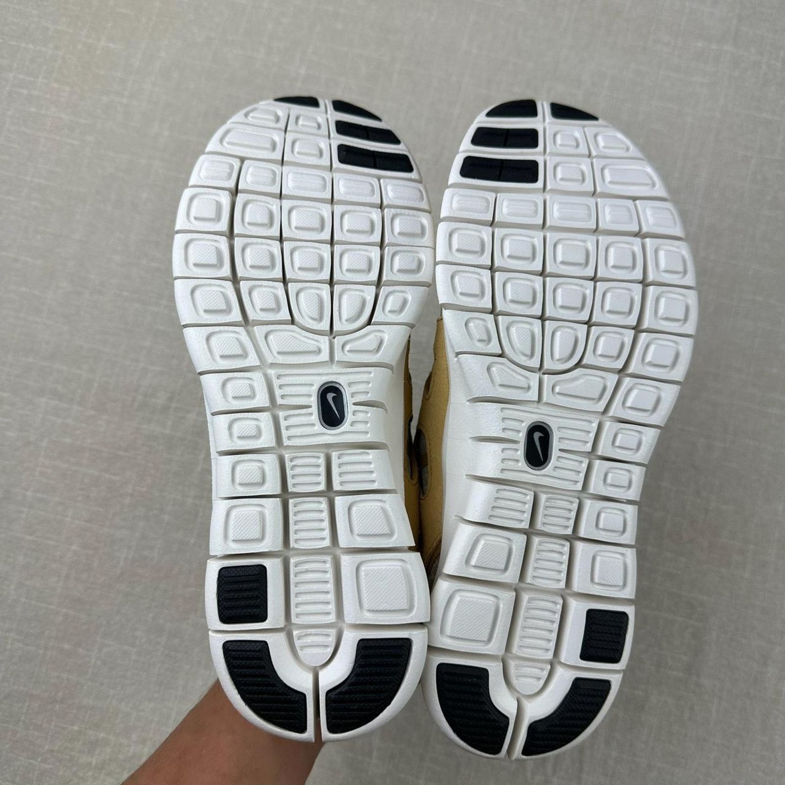 Nike 2021 Nike Free Run 2 “Beige" Women 8 Size US 8 / IT 38 - 6 Thumbnail