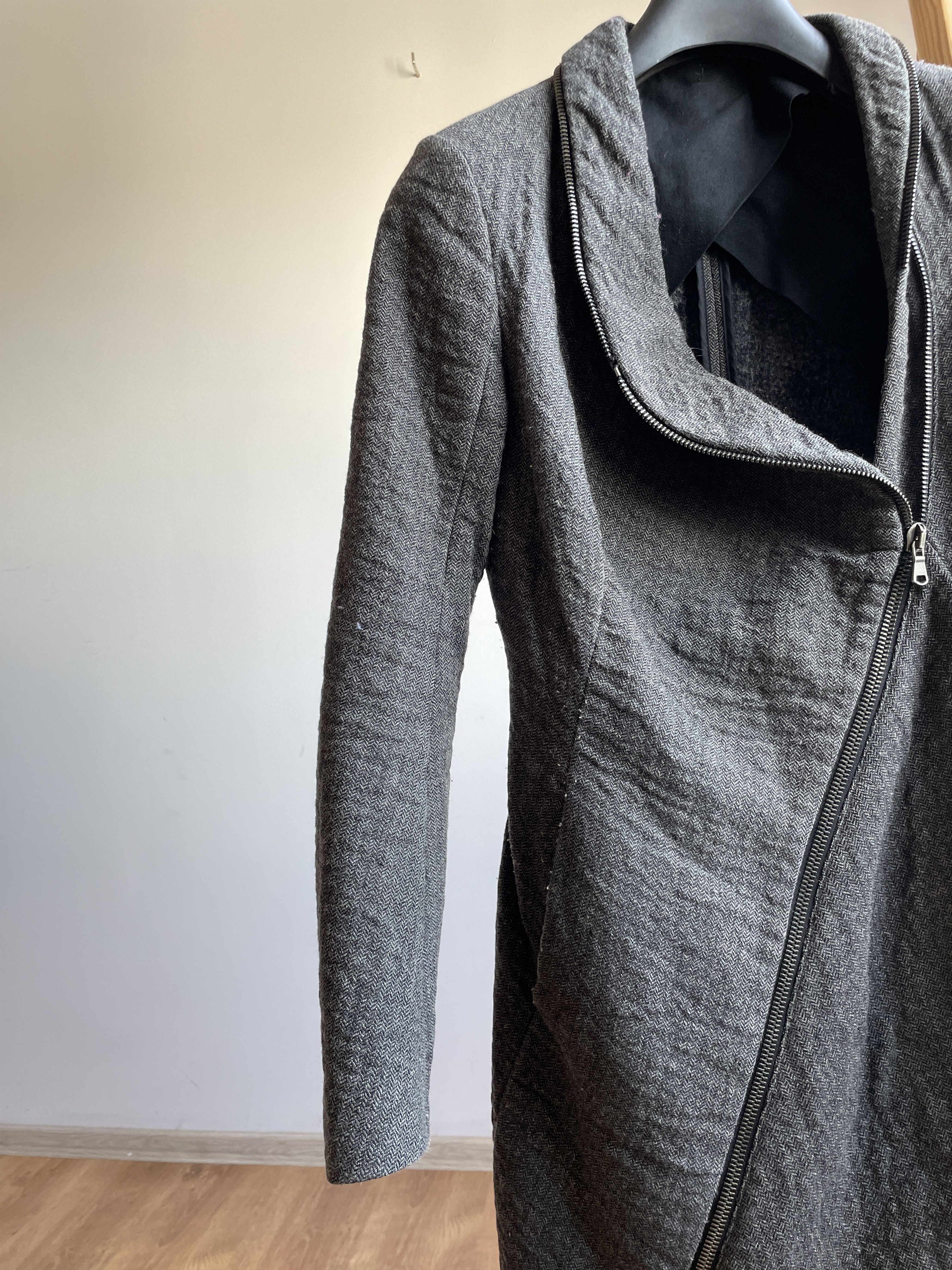 Masnada Masnada Asymmetric Zip Womens Coat Size IT 40/ UK 8/ US 4 Size S / US 4 / IT 40 - 8 Thumbnail
