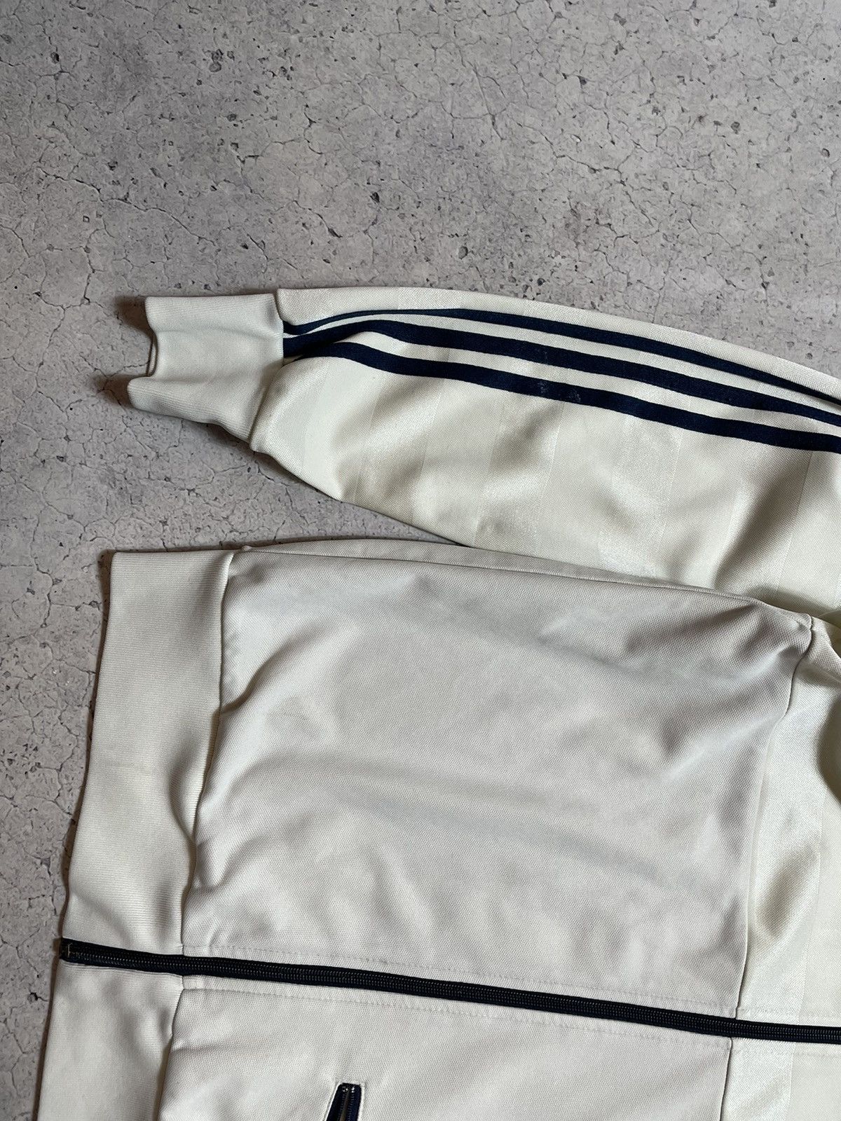 Adidas Vintage Adidas World Wide White Full Zip Track Jacket Size US S / EU 44-46 / 1 - 3 Thumbnail