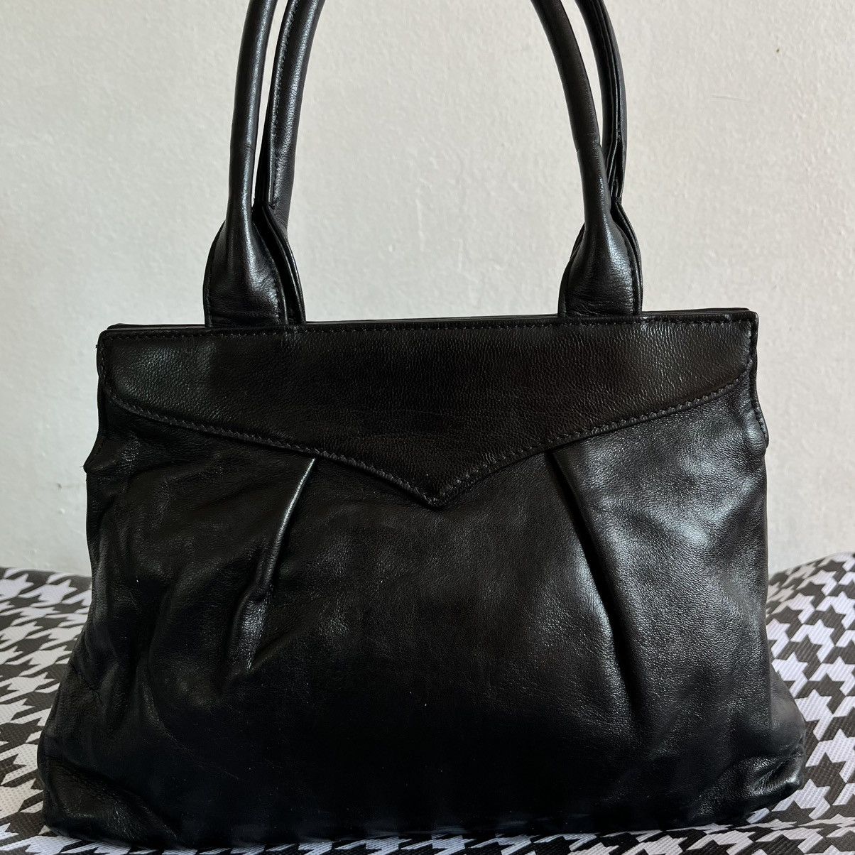 Vivienne Westwood VIVIENNE WESTWOOD SMALL LEATHER HAND BAG Size ONE SIZE - 11 Thumbnail