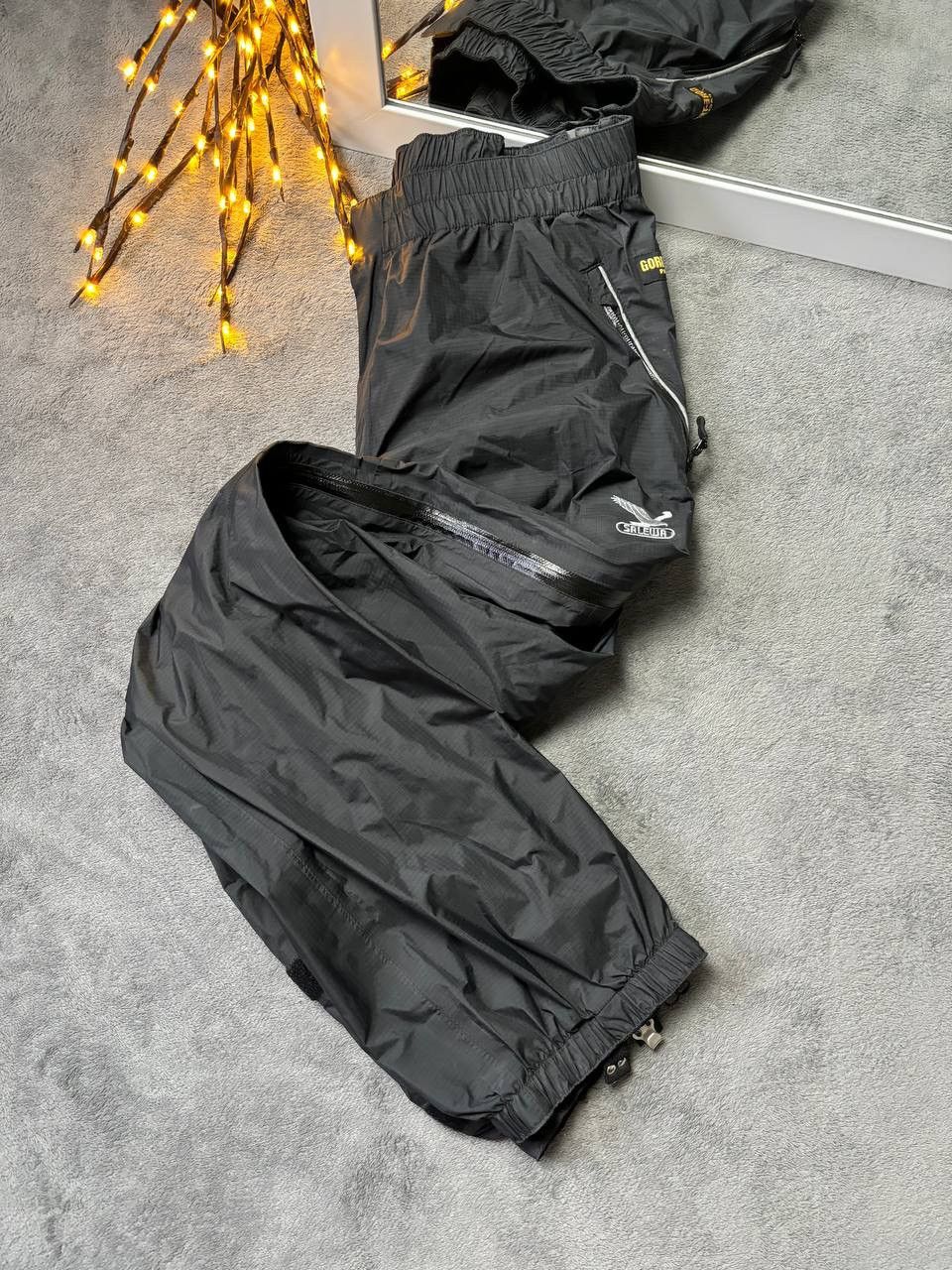 Image of Goretex x Vintage Y2K wa Ski Pants Gorpcore Outdoor Gore Tex in Black, Men's (Size 38)