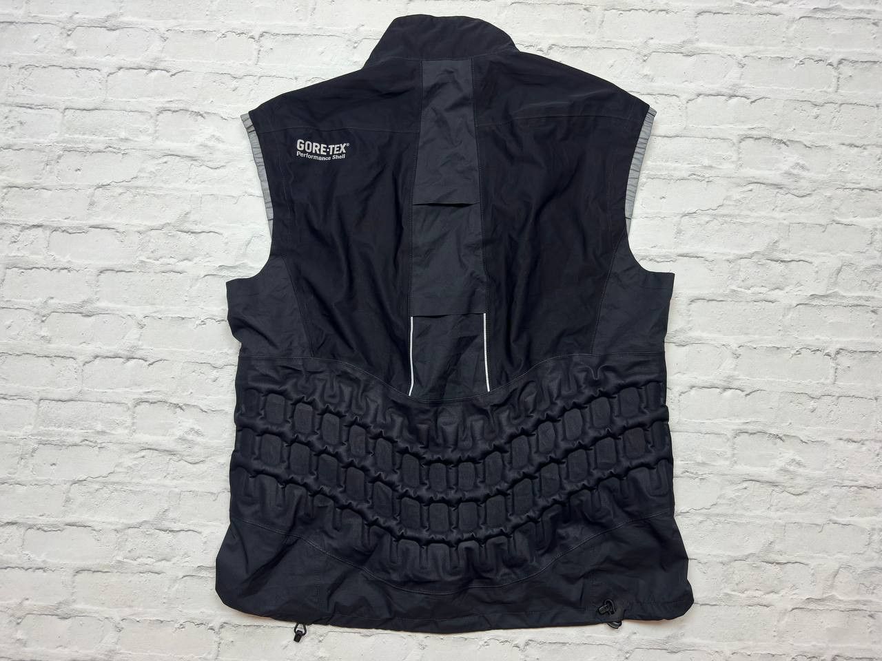 GOREWEAR × Goretex Gore Running Wear Rare Airvantage Nike Acg Mens Vest Goretex Size US XL / EU 56 / 4 - 5 Thumbnail