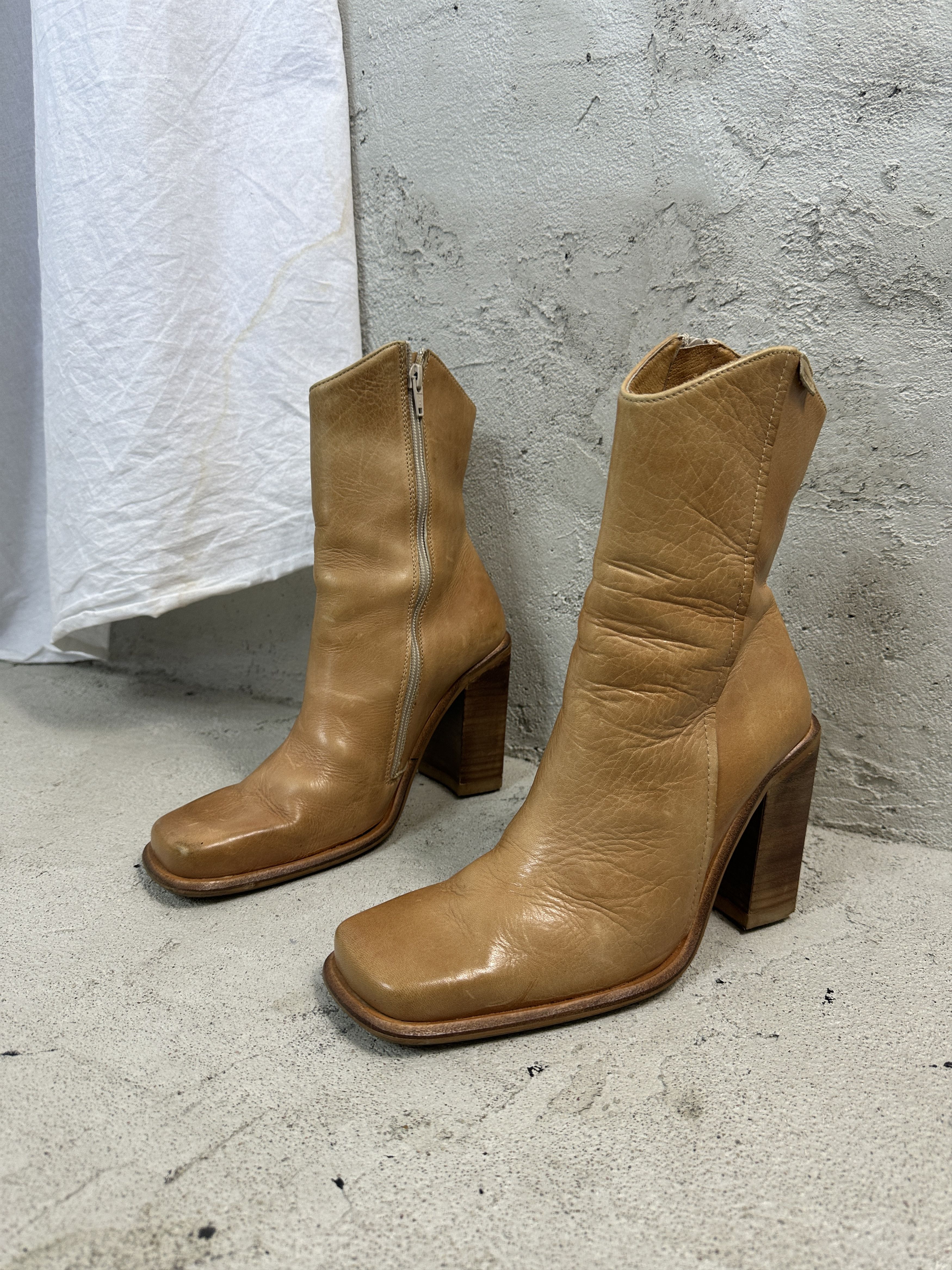 Vintage Vintage Leather Destroy Square Toe Shoes Size US 6 / IT 36 - 2 Thumbnail