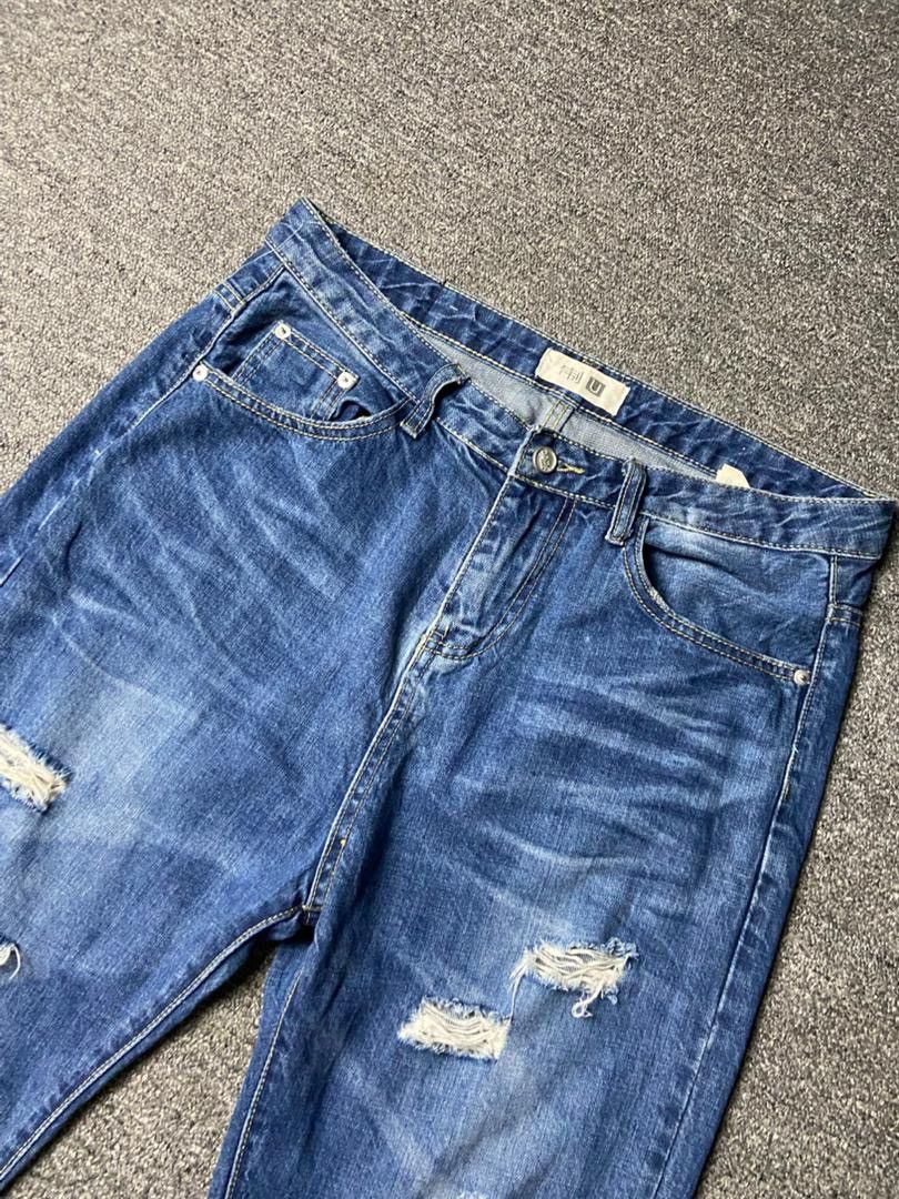 Uniqlo Uniqlo UJ Distressed Ripped Jeans (172) Size US 33 - 12 Thumbnail