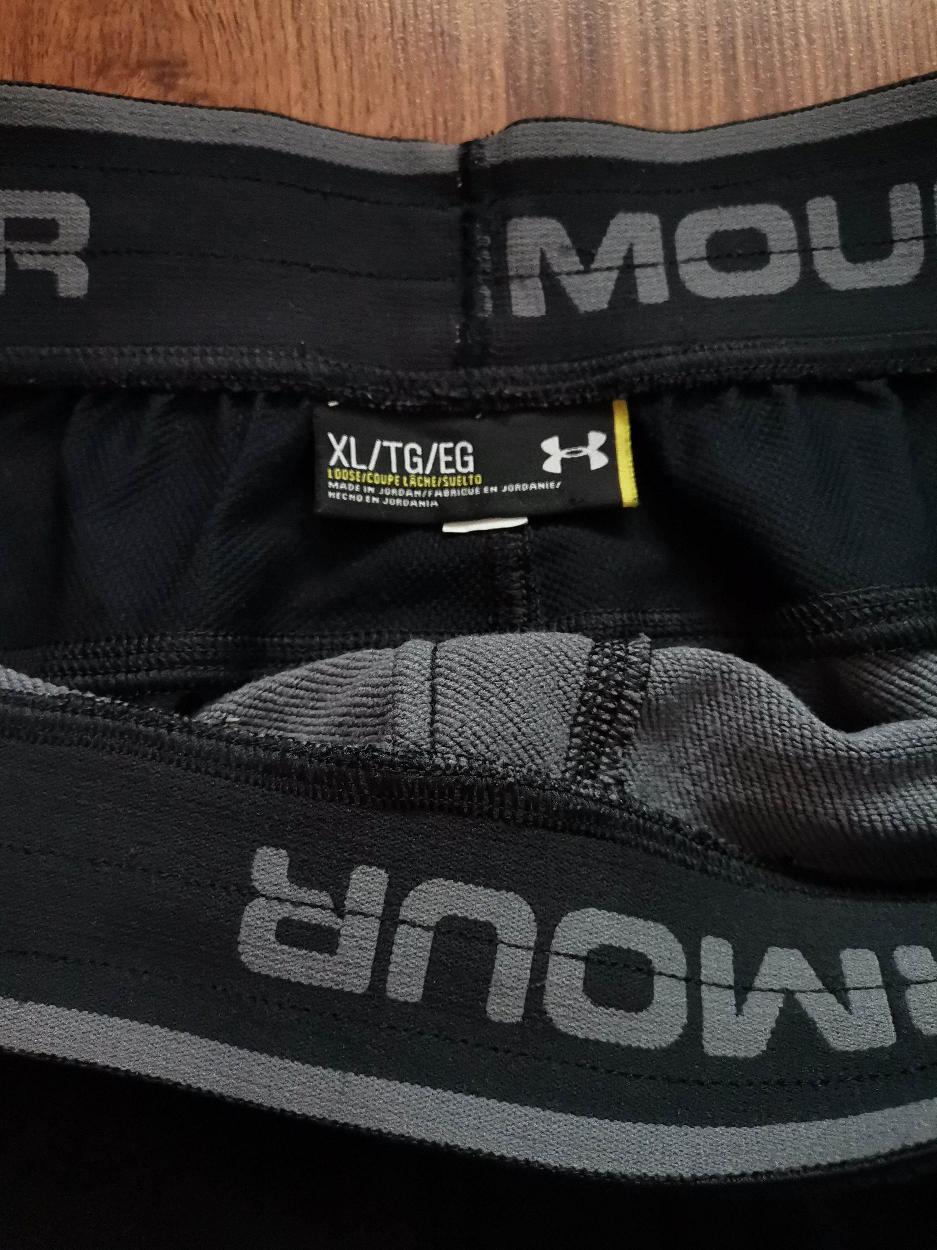 Under Armour Under Armour Shorts Size US 36 / EU 52 - 2 Thumbnail