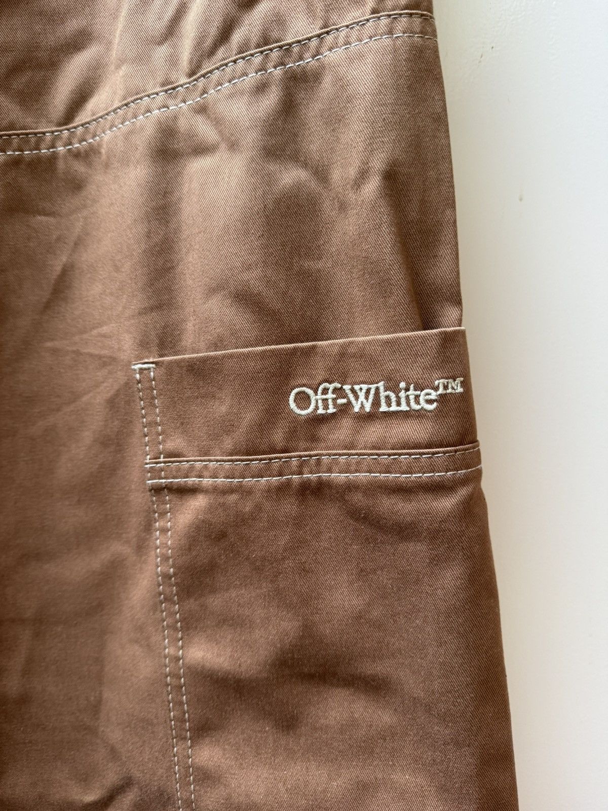 Off-White Off white pants/bottoms Size US 34 / EU 50 - 11 Thumbnail