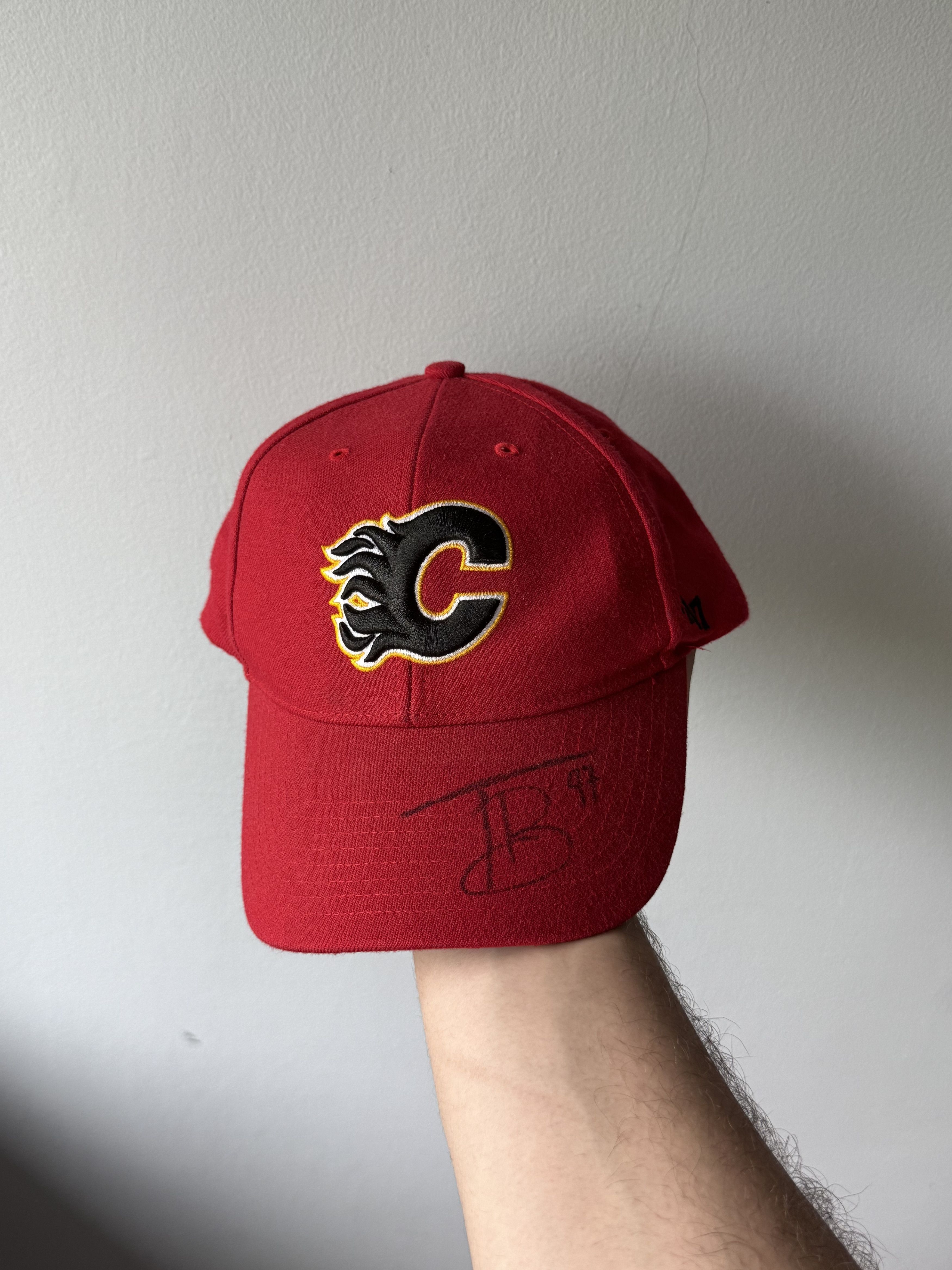 NHL Calgary Flames '47 Signed NHL Hockey Team Official Hat Cap Size ONE SIZE - 1 Thumbnail