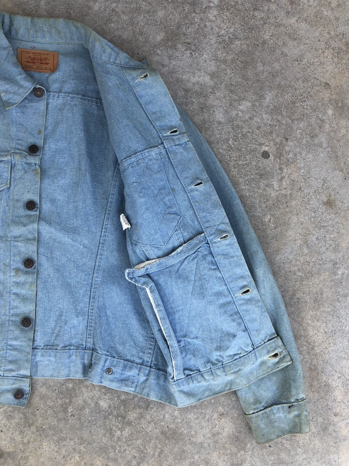 Levi's Vintage 80’s Levi’s Denim Jacket Distressed Size US M / EU 48-50 / 2 - 5 Thumbnail