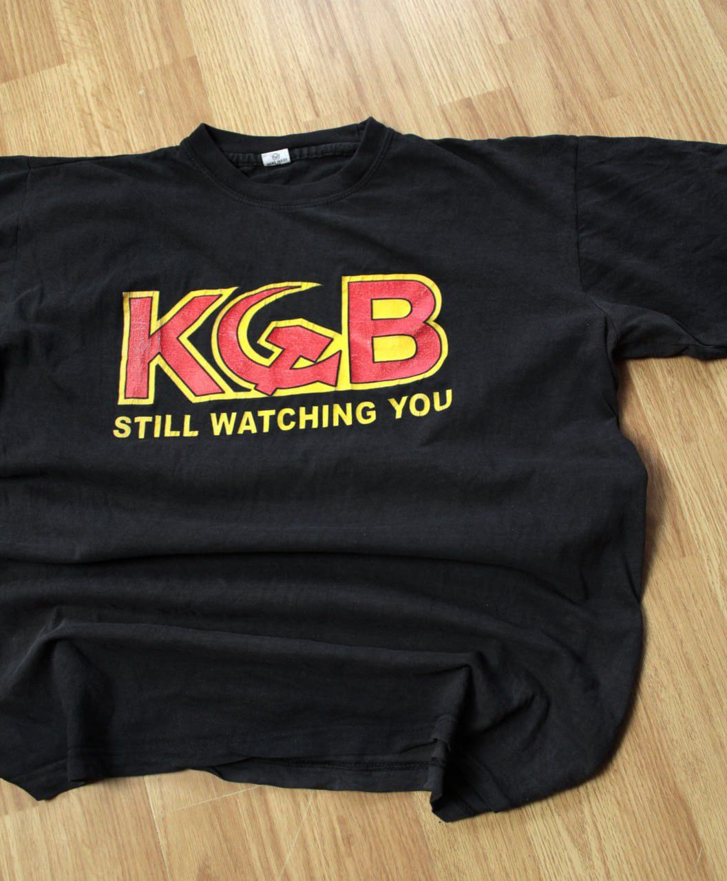Japanese Brand 🔥 KGB Still Watching You Vintage Rare T Shirt Horror Police Size US M / EU 48-50 / 2 - 2 Thumbnail
