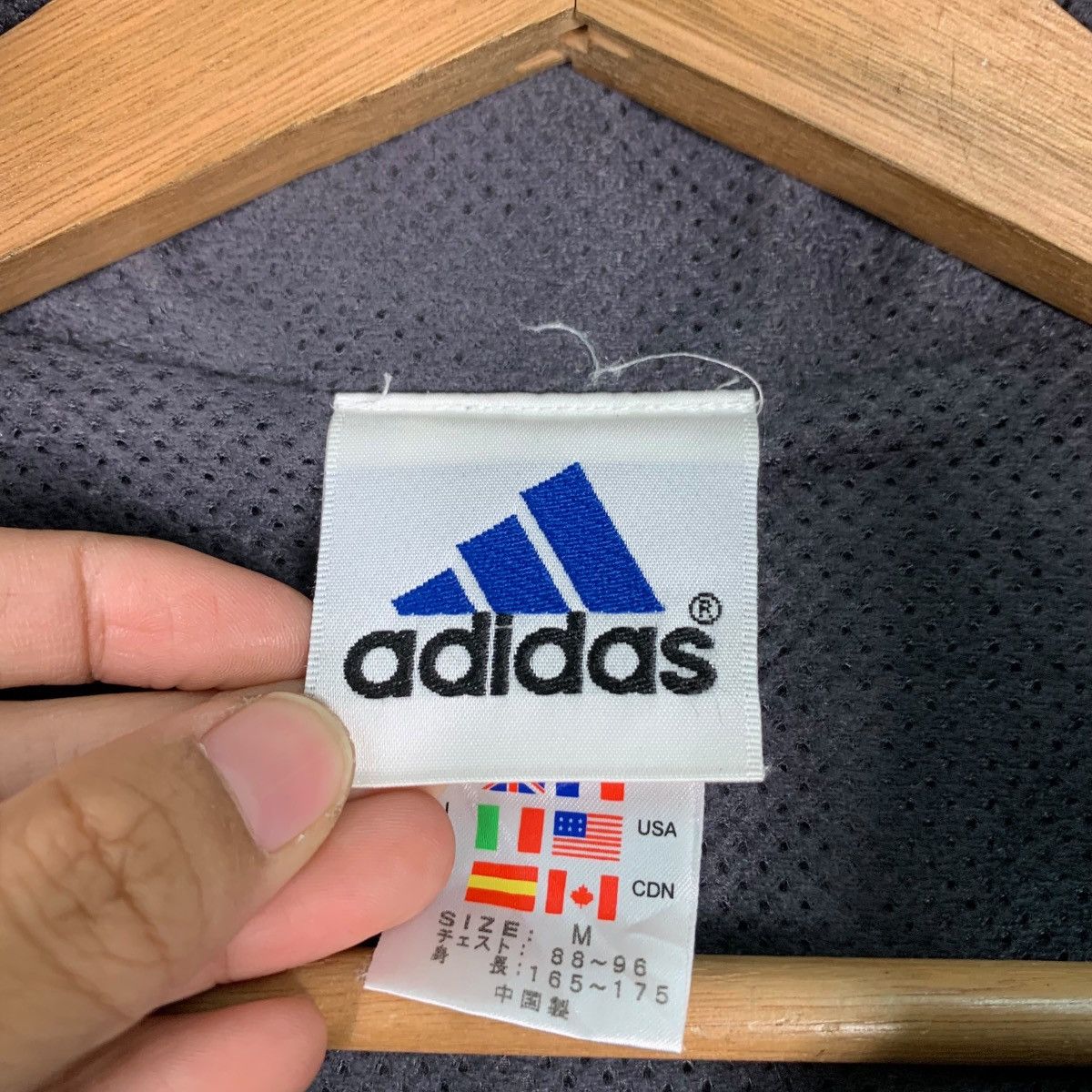 Adidas 90's ADIDAS EMBROIDERY SMALL LOGO LIGHT JACKET #0389-C18 Size US M / EU 48-50 / 2 - 18 Thumbnail