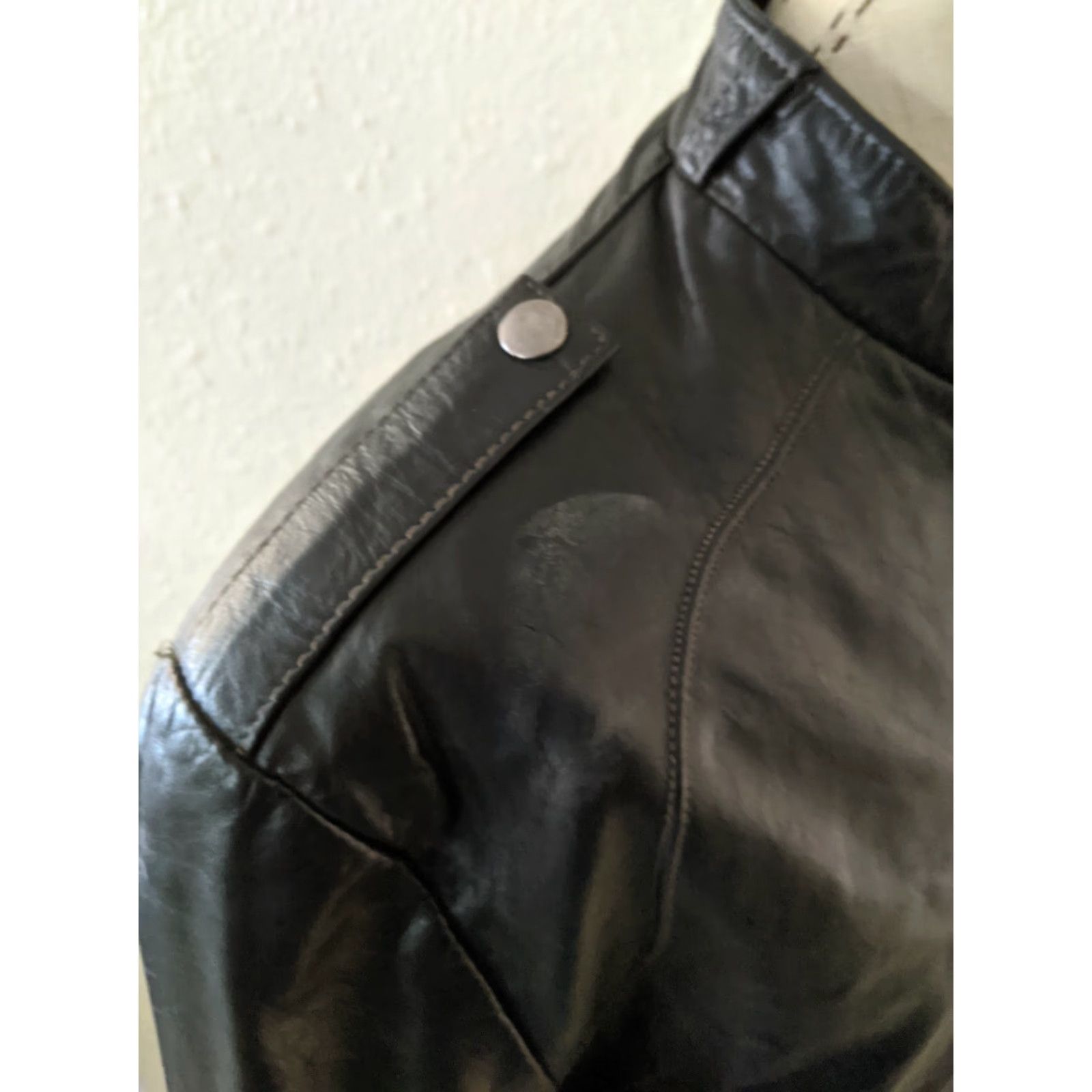 Sears VINTAGE Sears 48 SLIM Black Leather Jacket Cafe Racer Motorcycle Hipster Men Jacket 48 Big & Tall Leather Shop Sears Mens Size US M / EU 48-50 / 2 - 8 Thumbnail