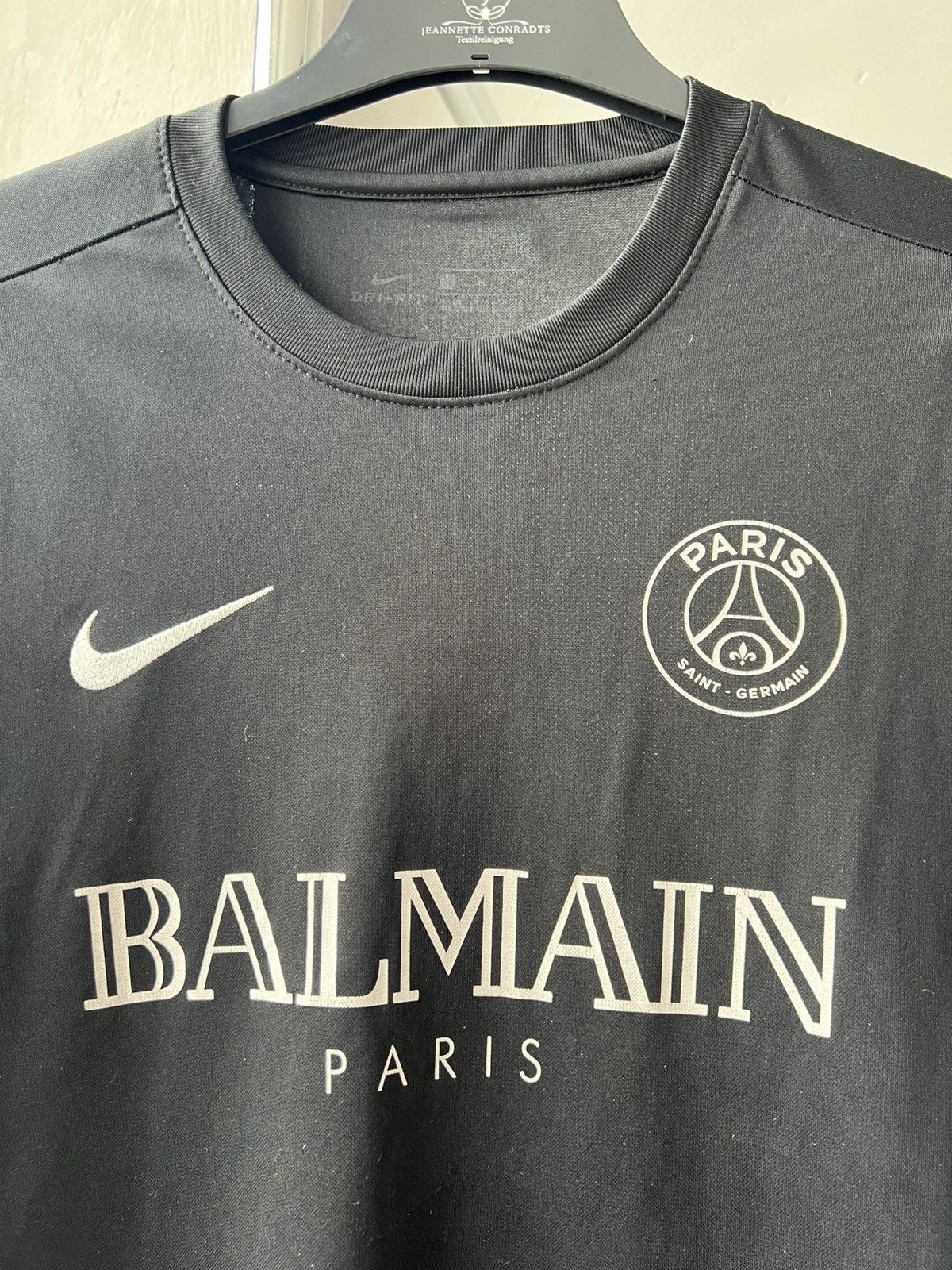 Nike 2020 PSG Paris Saint Germain x Balmain Special Limitedjersey Size US M / EU 48-50 / 2 - 5 Thumbnail