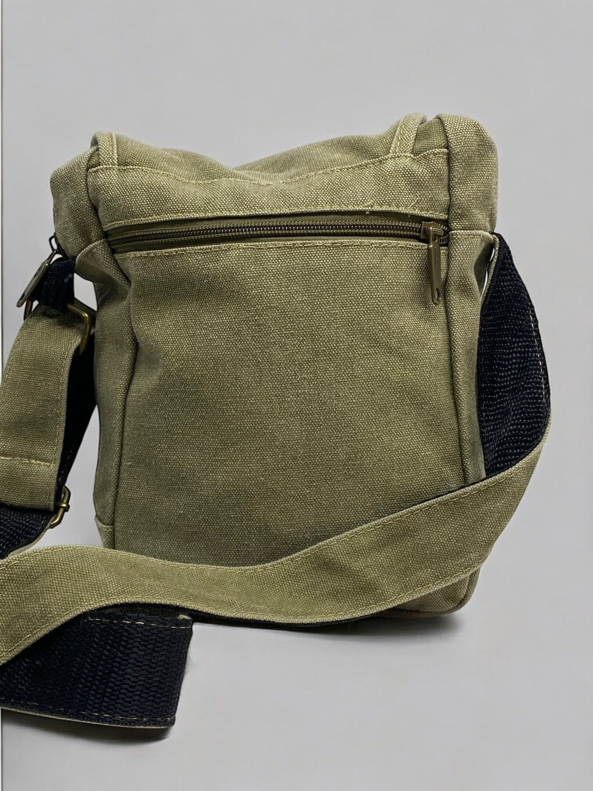 Diesel 🔥 Y2K DIESEL MILITARY GREEN SHOULDER BAG TECH WEAR GORP CORE Size ONE SIZE - 8 Thumbnail