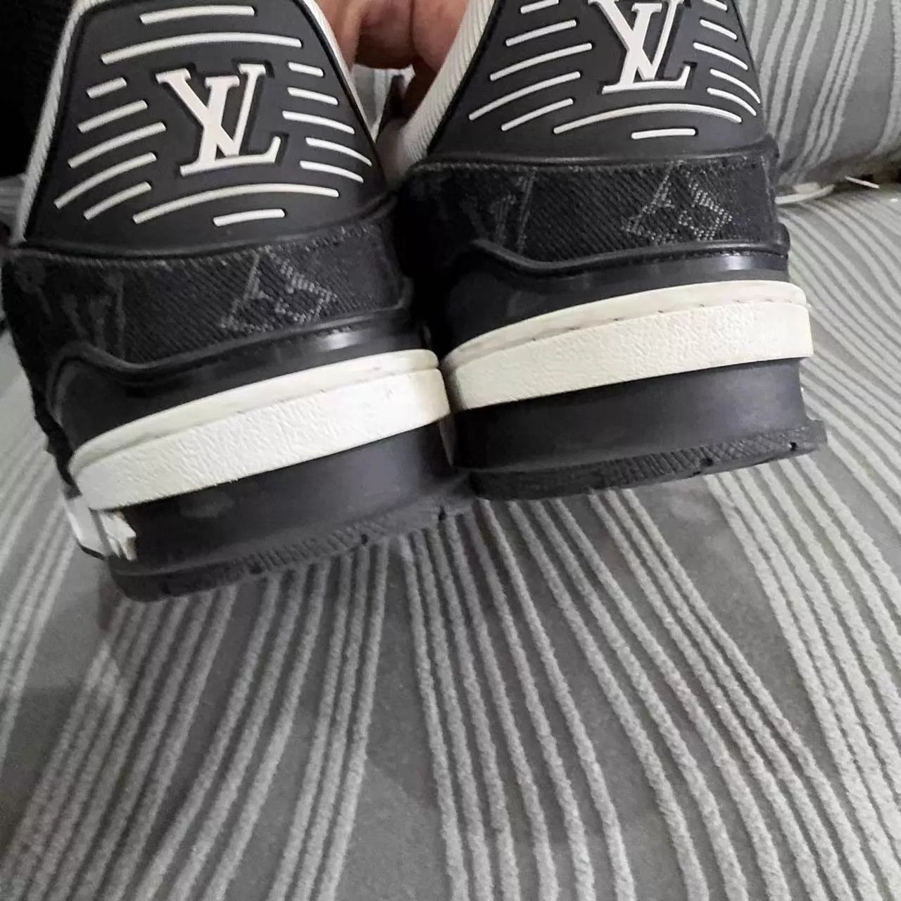 Louis Vuitton LV Trainer 40.5 Size US 6.5 / EU 39-40 - 2 Thumbnail