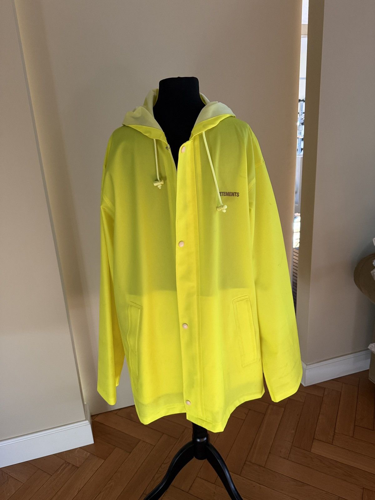 Vetements Vetement rain jacket Size US M / EU 48-50 / 2 - 1 Thumbnail