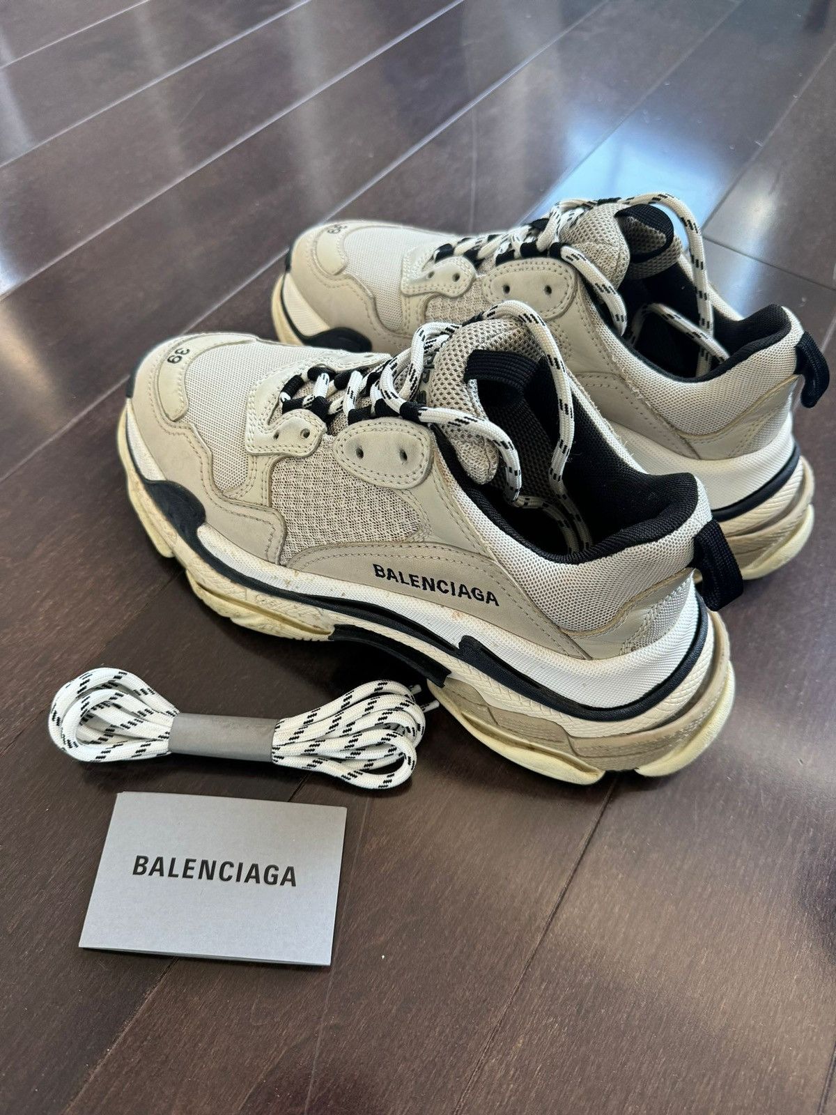 Balenciaga BALENCIAGA TRIPLE S SNEAKER Size US 6.5 / EU 39-40 - 4 Thumbnail